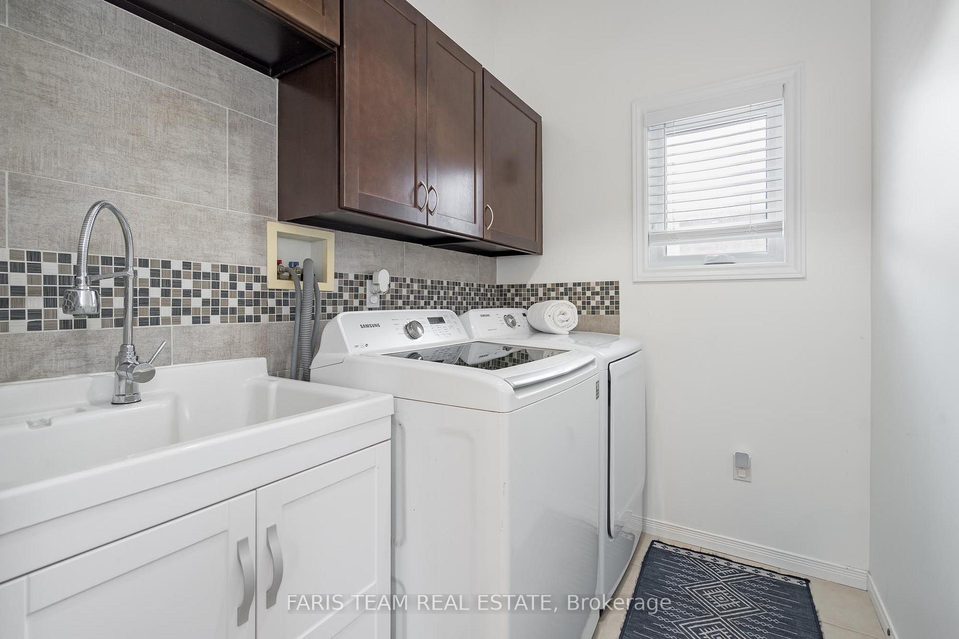 Photo 14 of 126 Sandringham Drive, Barrie, Innis-Shore — HOMEH