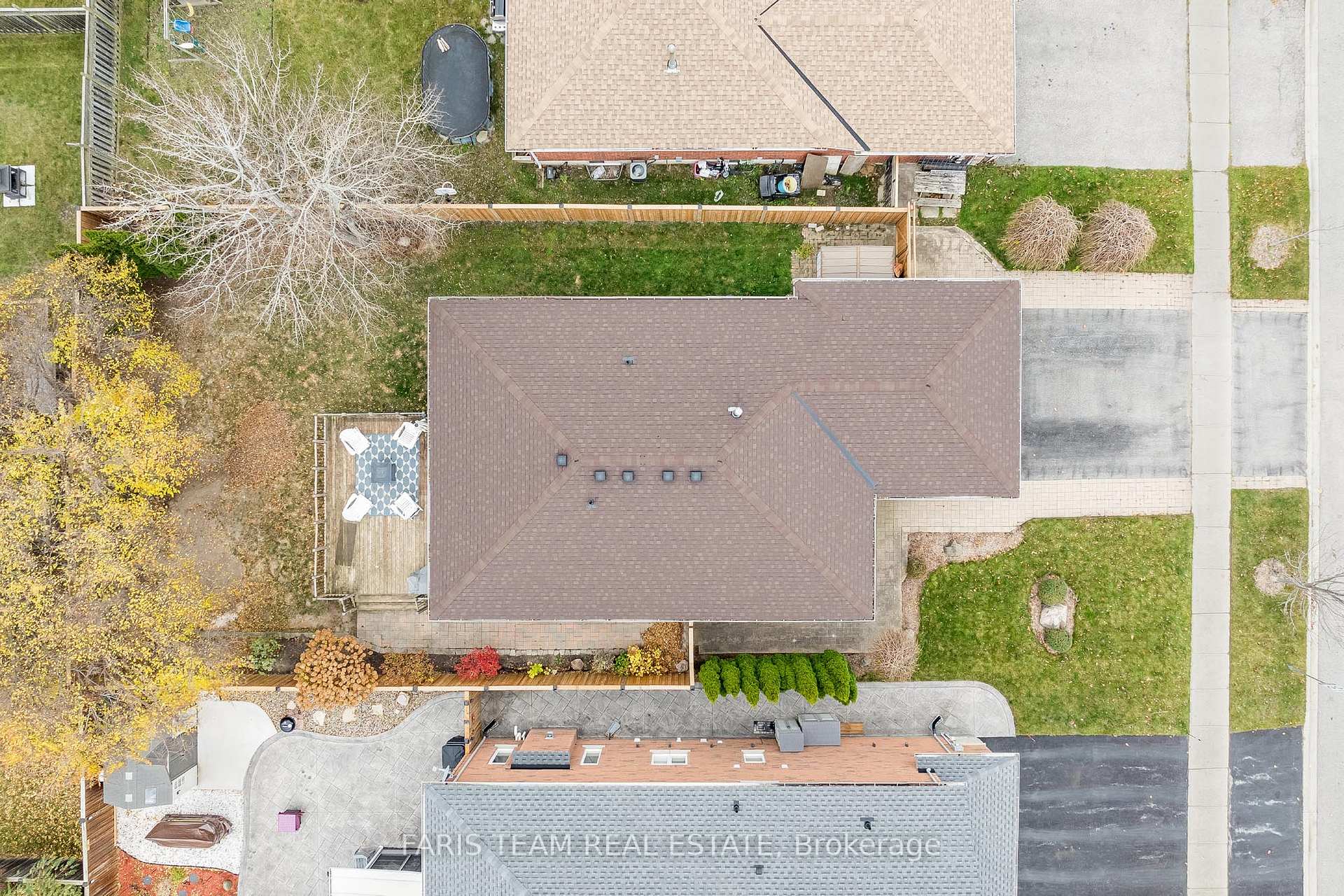 Photo 24 of 126 Sandringham Drive, Barrie, Innis-Shore — HOMEH