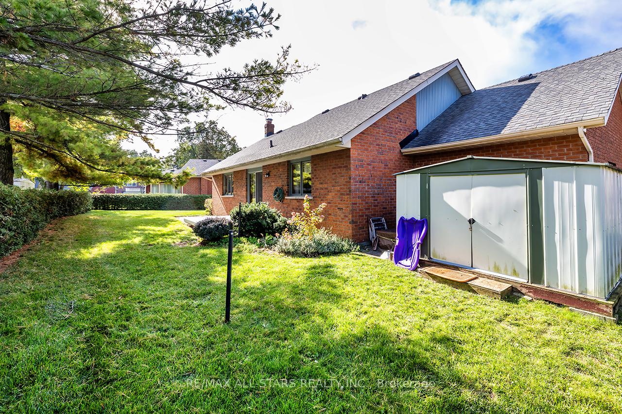 Photo 4 of 14 Windor Court, Brock, Cannington — HOMEH