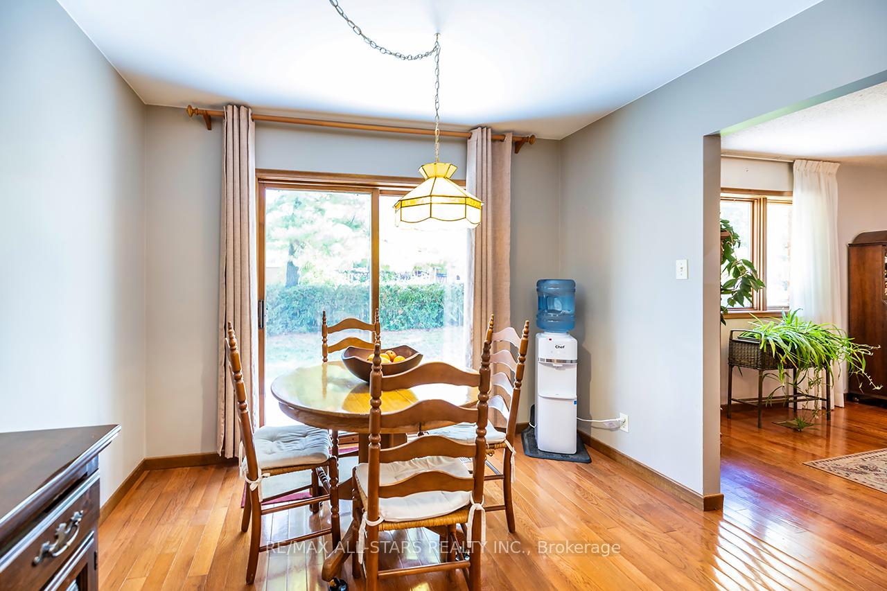 Photo 15 of 14 Windor Court, Brock, Cannington — HOMEH