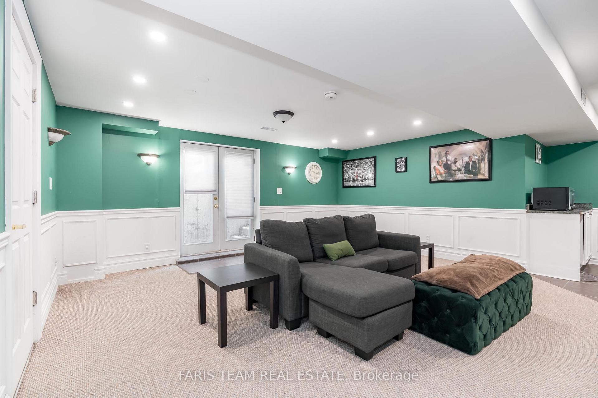 Photo 14 of 8 Farmstead Crescent, Barrie, Holly — HOMEH