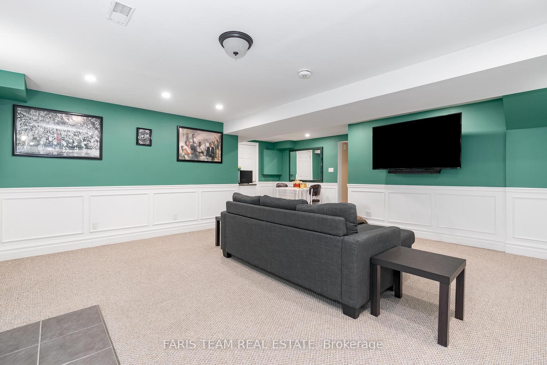 Photo 15 of 8 Farmstead Crescent, Barrie, Holly — HOMEH