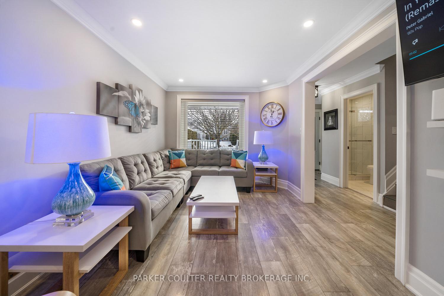 Photo 8 of 58 D'ambrosio Drive, Barrie, Painswick North — HOMEH