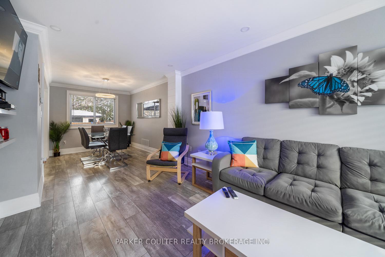 Photo 10 of 58 D'ambrosio Drive, Barrie, Painswick North — HOMEH