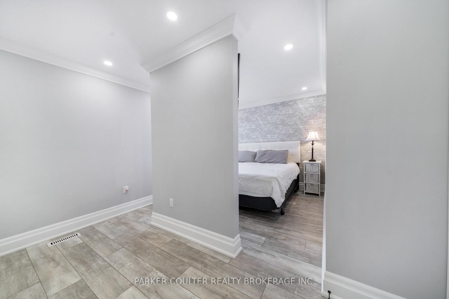 Photo 15 of 58 D'ambrosio Drive, Barrie, Painswick North — HOMEH