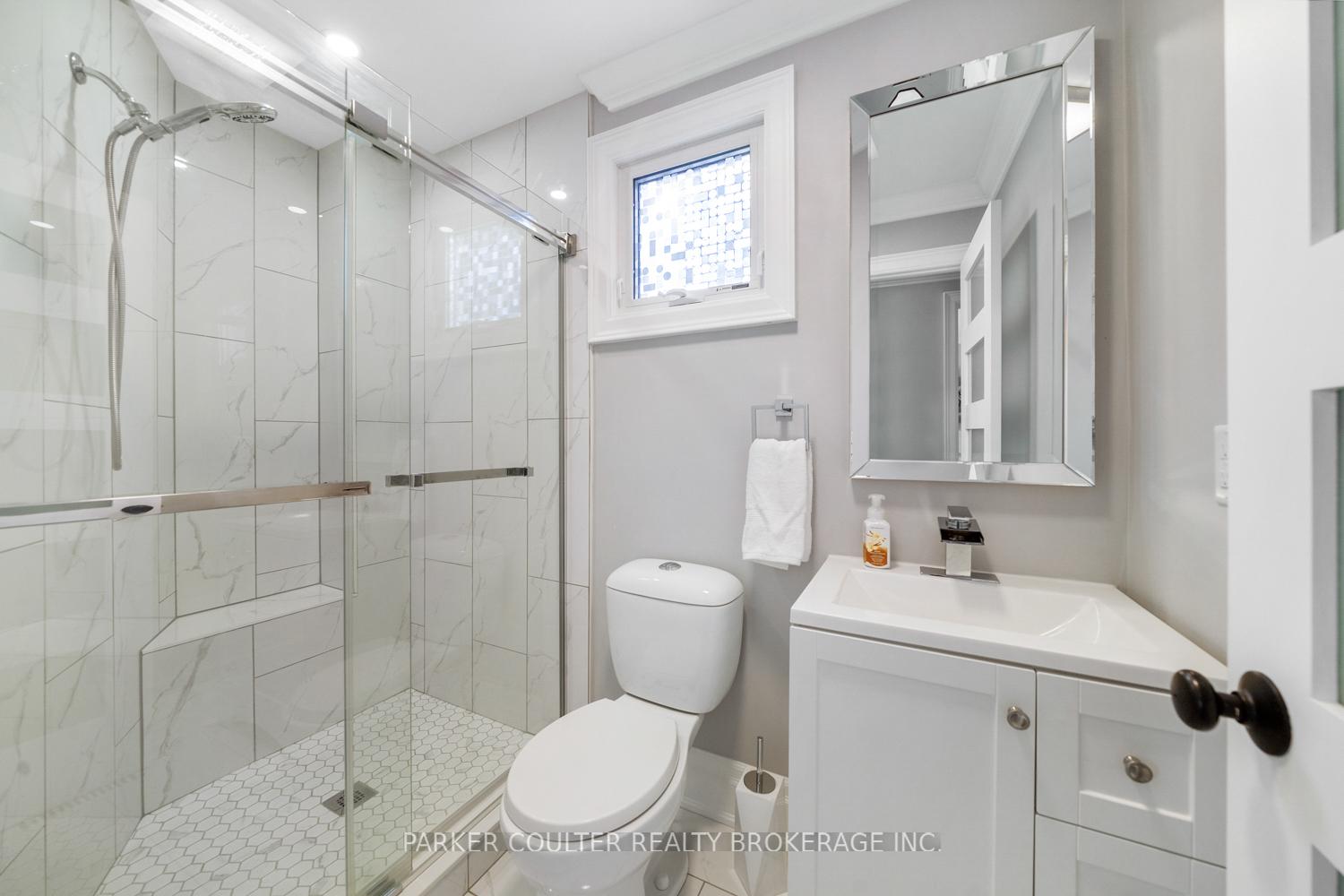 Photo 21 of 58 D'ambrosio Drive, Barrie, Painswick North — HOMEH