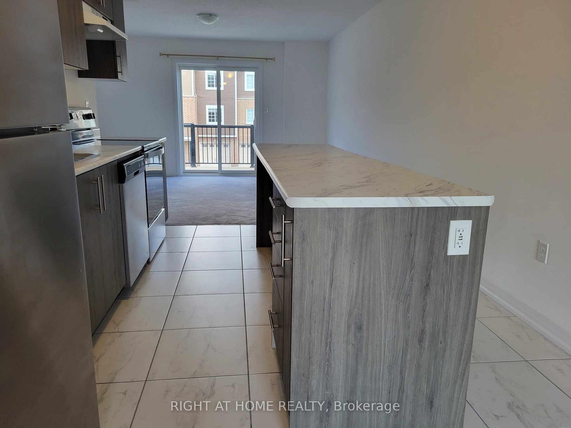Photo 10 of 3 Andean Lane, Barrie, Rural Barrie Southwest — HOMEH