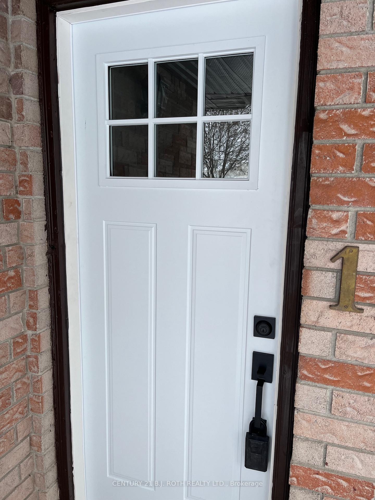 Photo 2 of 190 Hickling Trail, Barrie, Grove East — HOMEH
