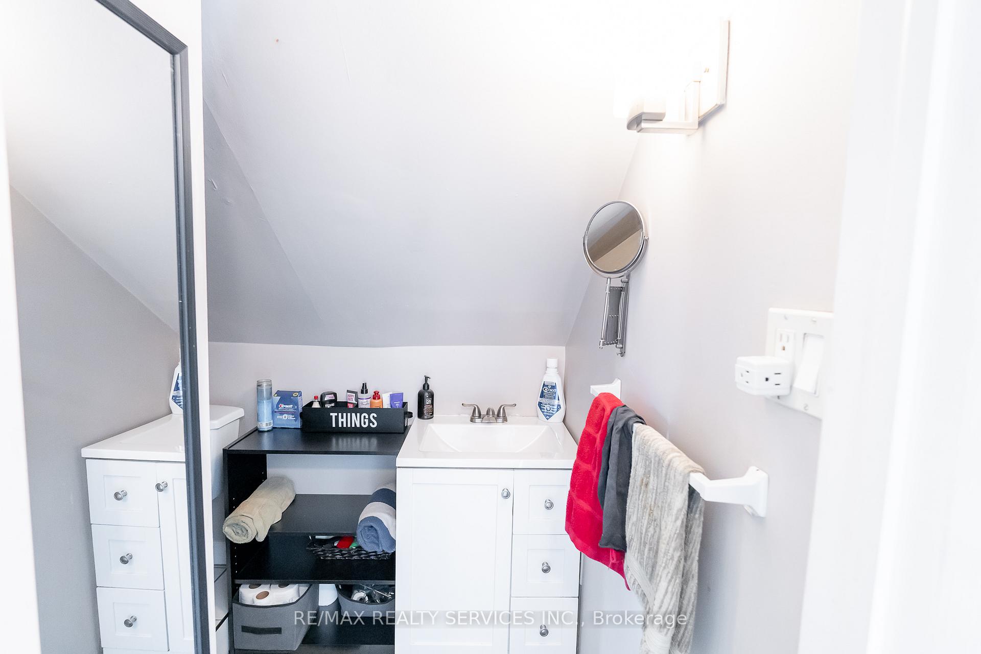Photo 14 of 86 Maple Street, St. Catharines, Downtown — HOMEH