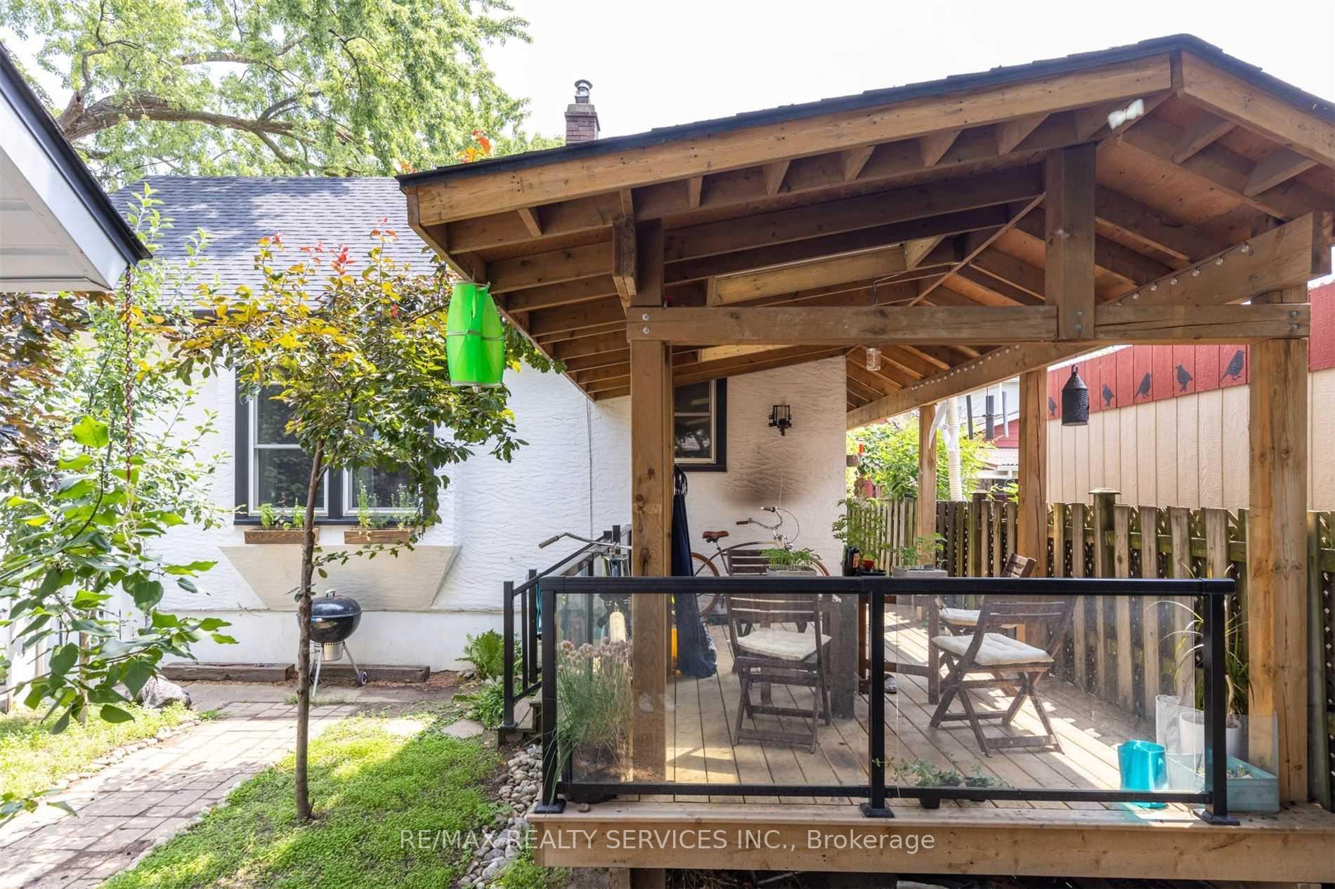 Photo 18 of 86 Maple Street, St. Catharines, Downtown — HOMEH