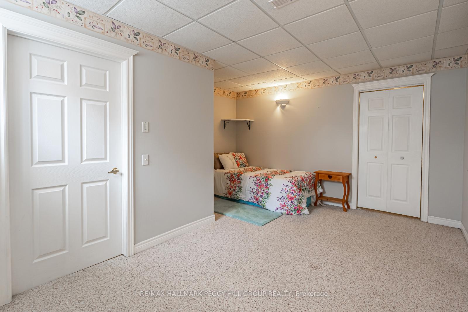 Photo 17 of 128 Wildwood Trail, Barrie, Ardagh — HOMEH