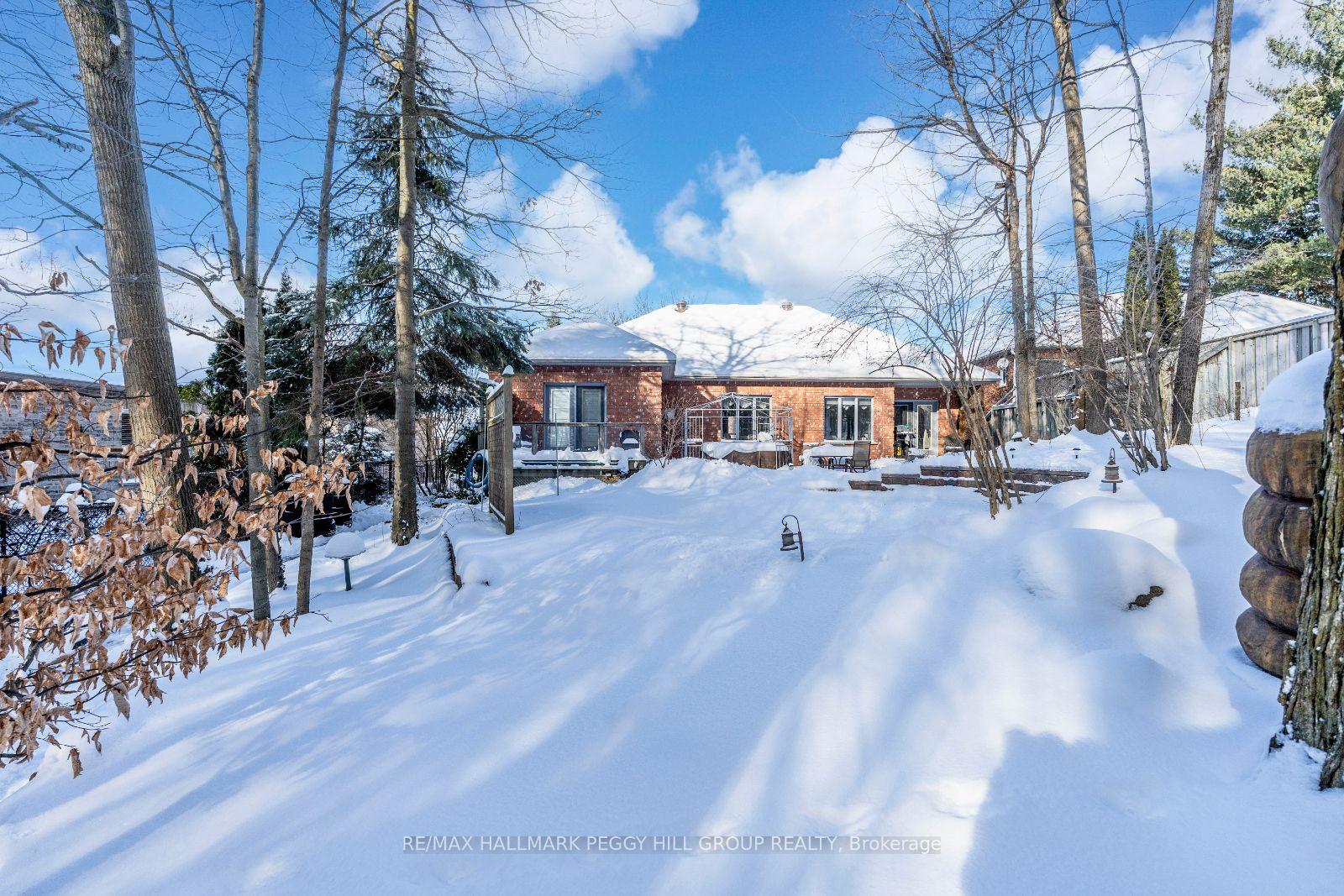 Photo 25 of 128 Wildwood Trail, Barrie, Ardagh — HOMEH