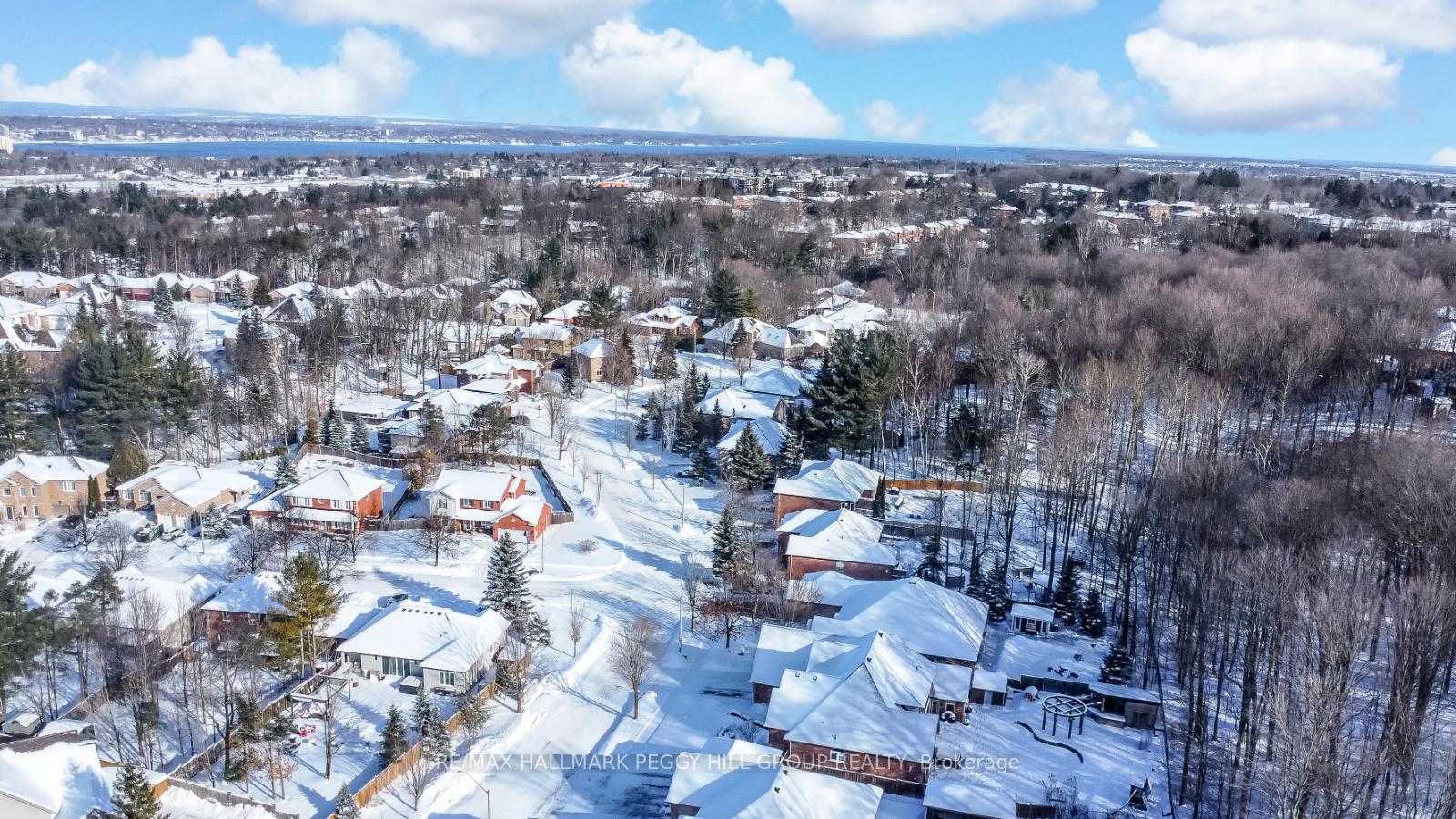 Photo 29 of 128 Wildwood Trail, Barrie, Ardagh — HOMEH