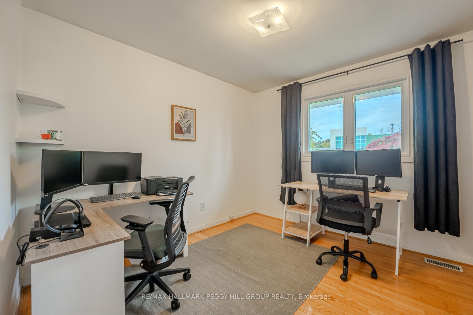 Photo 13 of 42 Ottaway Avenue, Barrie, Wellington — HOMEH