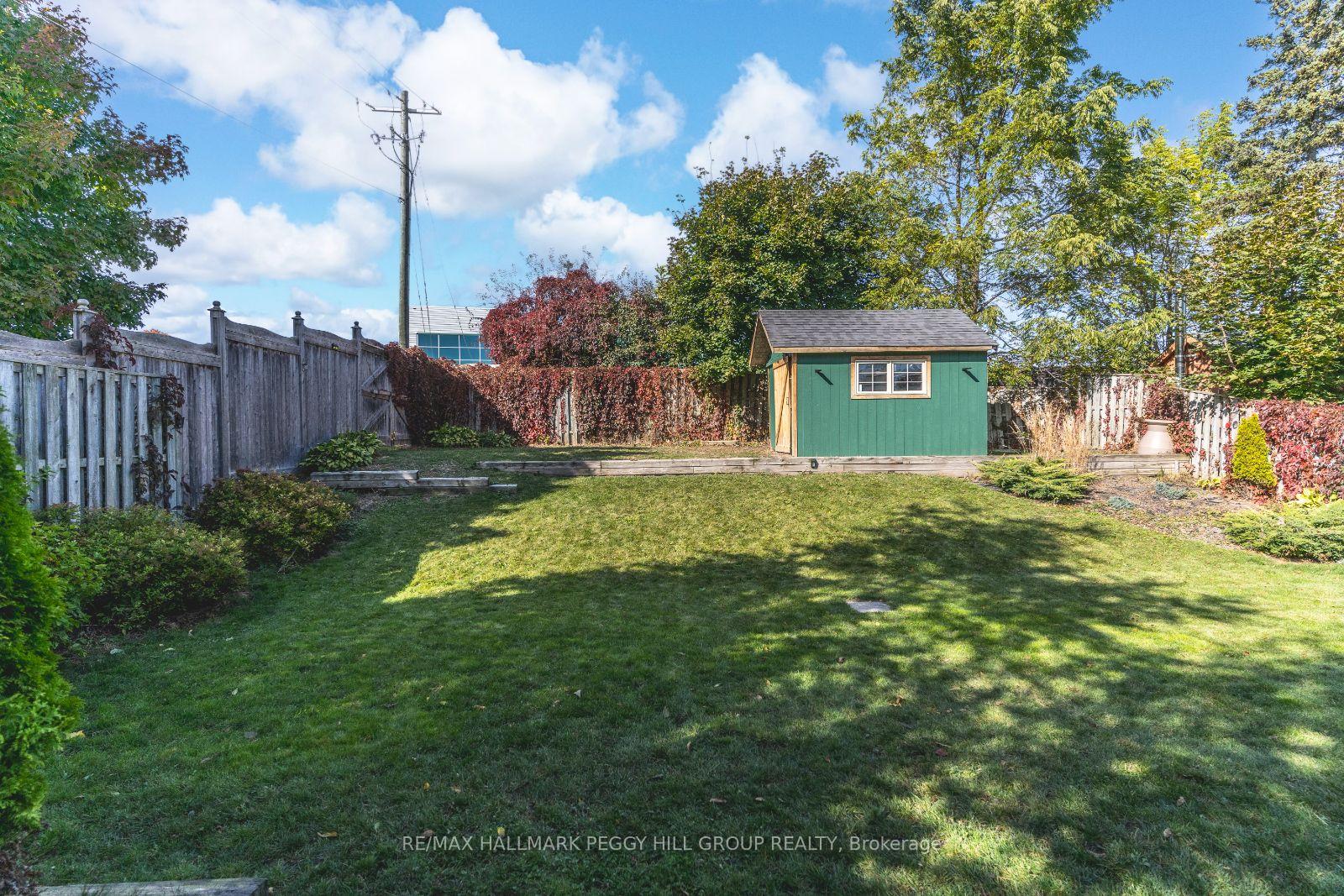 Photo 19 of 42 Ottaway Avenue, Barrie, Wellington — HOMEH