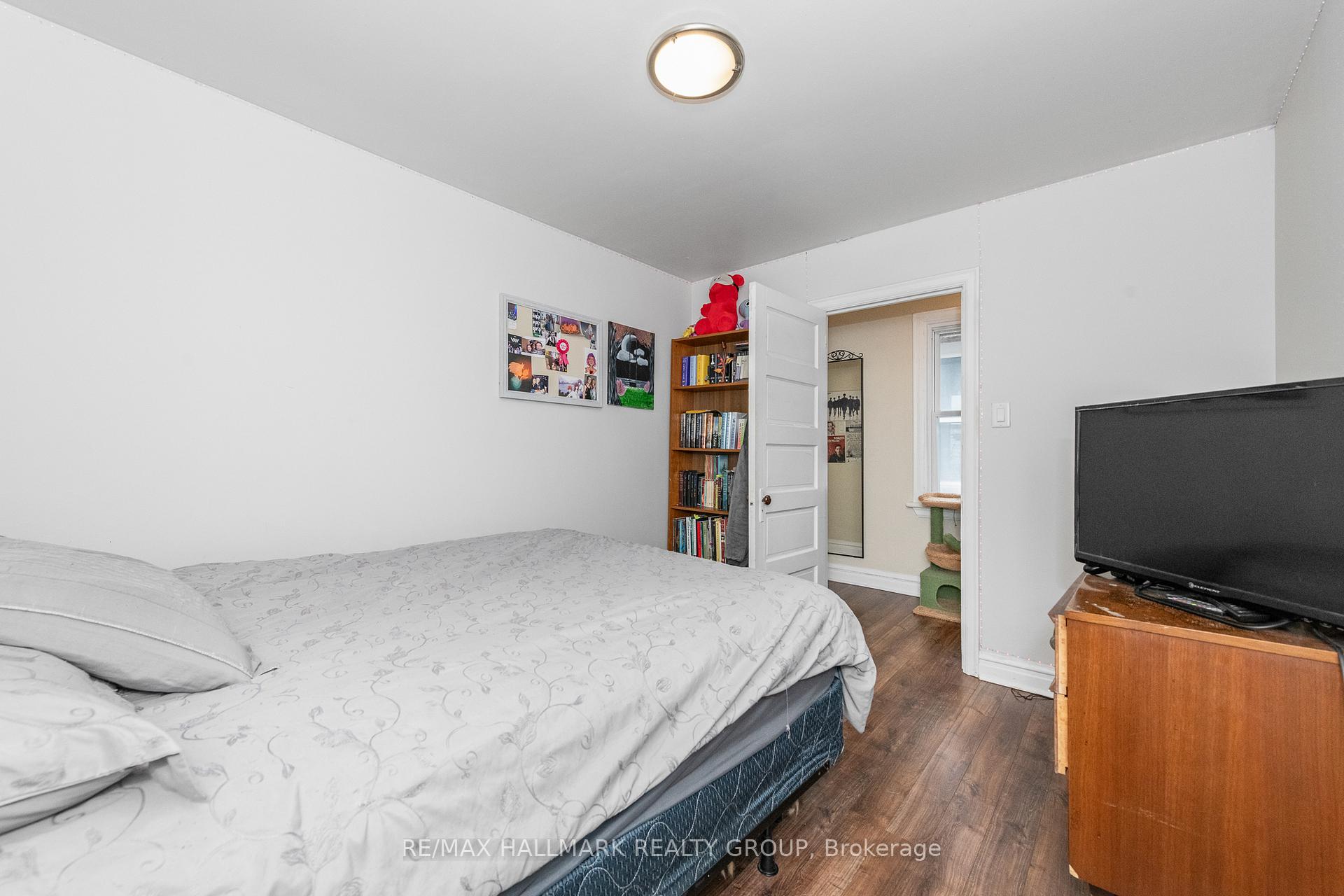 Photo 33 of 82 Beech Street, Ottawa, West Centre Town — HOMEH