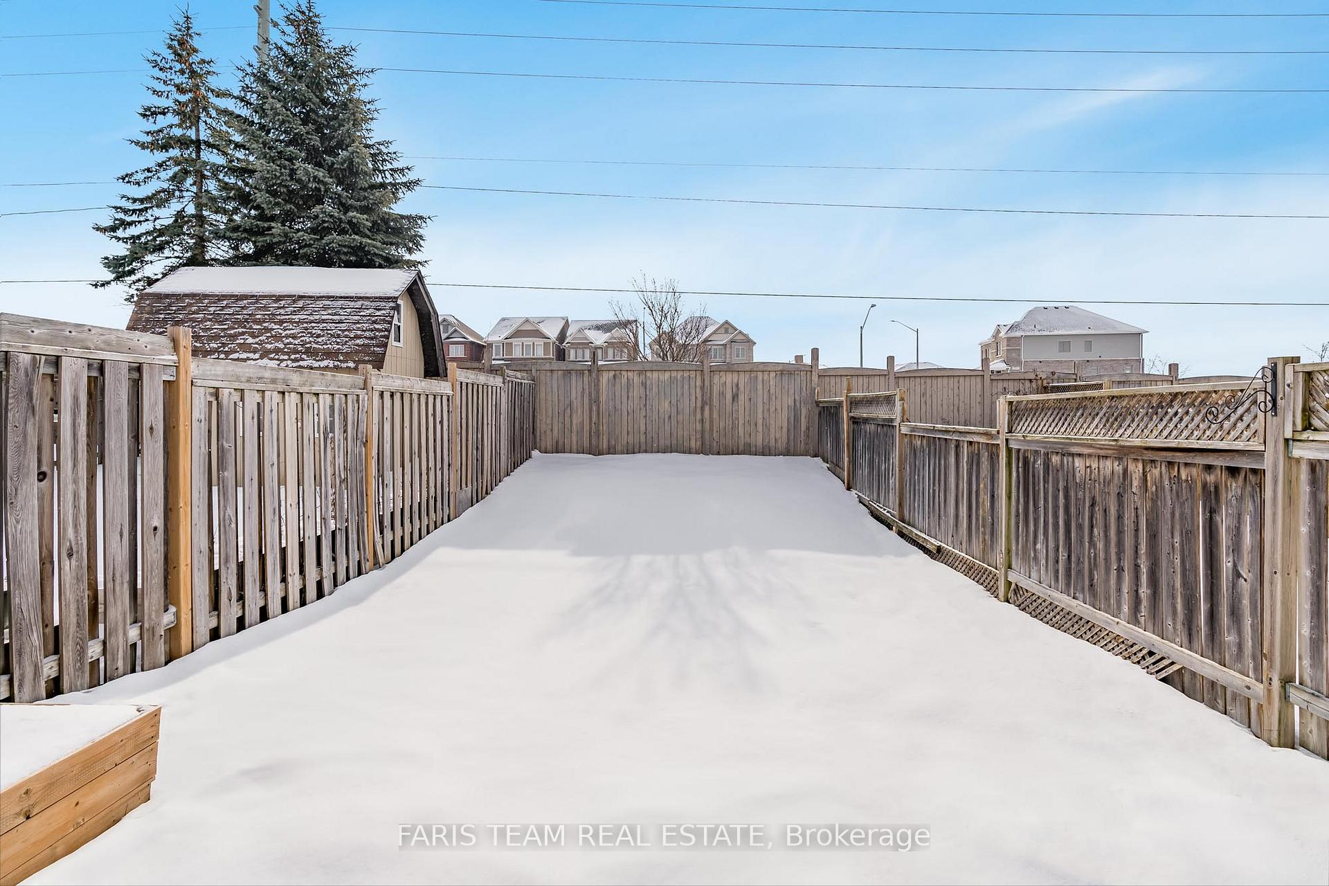 Photo 11 of 111 Nathan Crescent, Barrie, Painswick South — HOMEH