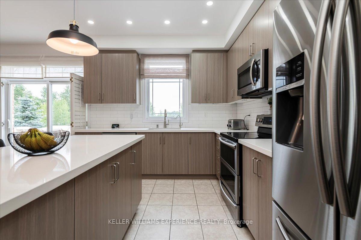 Photo 5 of 74 Megan Crescent, Barrie, Holly — HOMEH