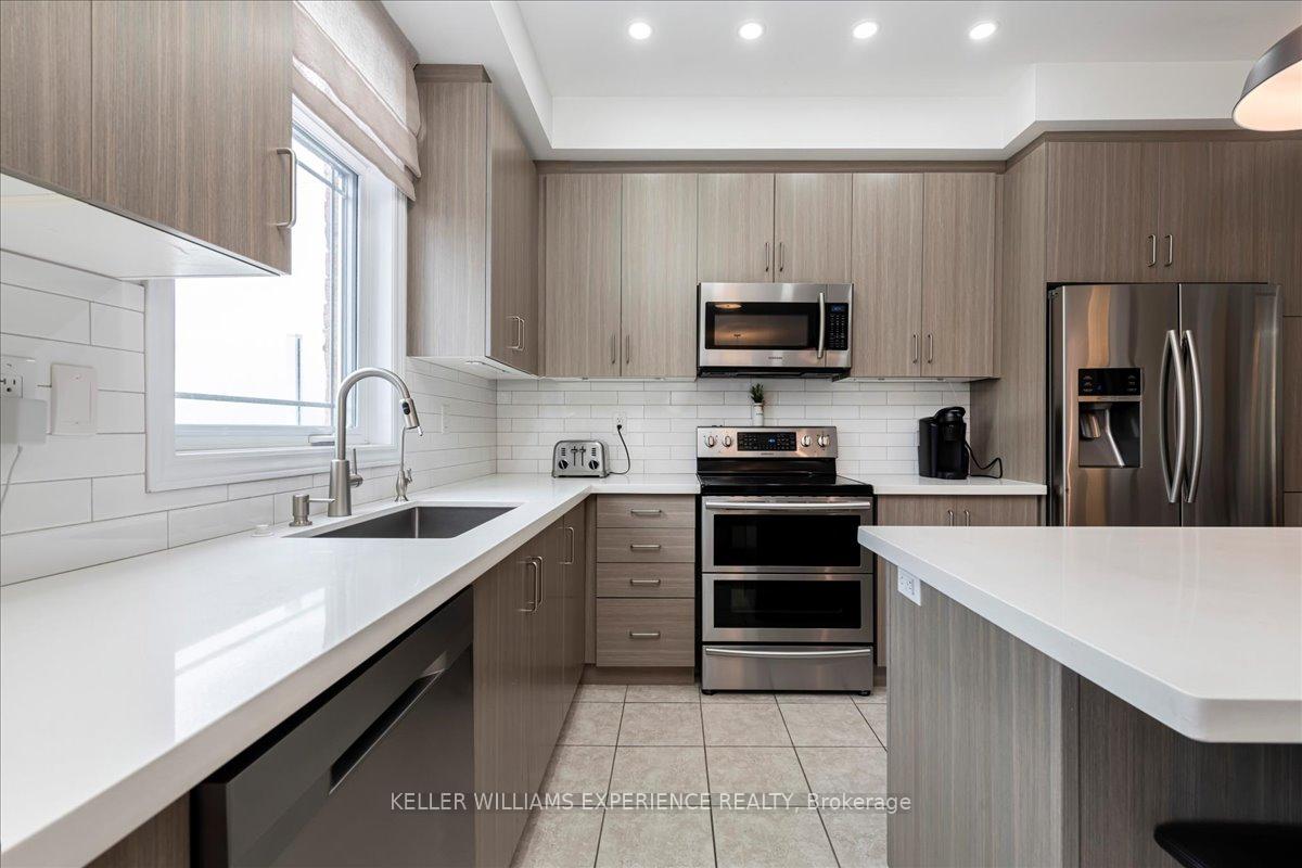Photo 6 of 74 Megan Crescent, Barrie, Holly — HOMEH