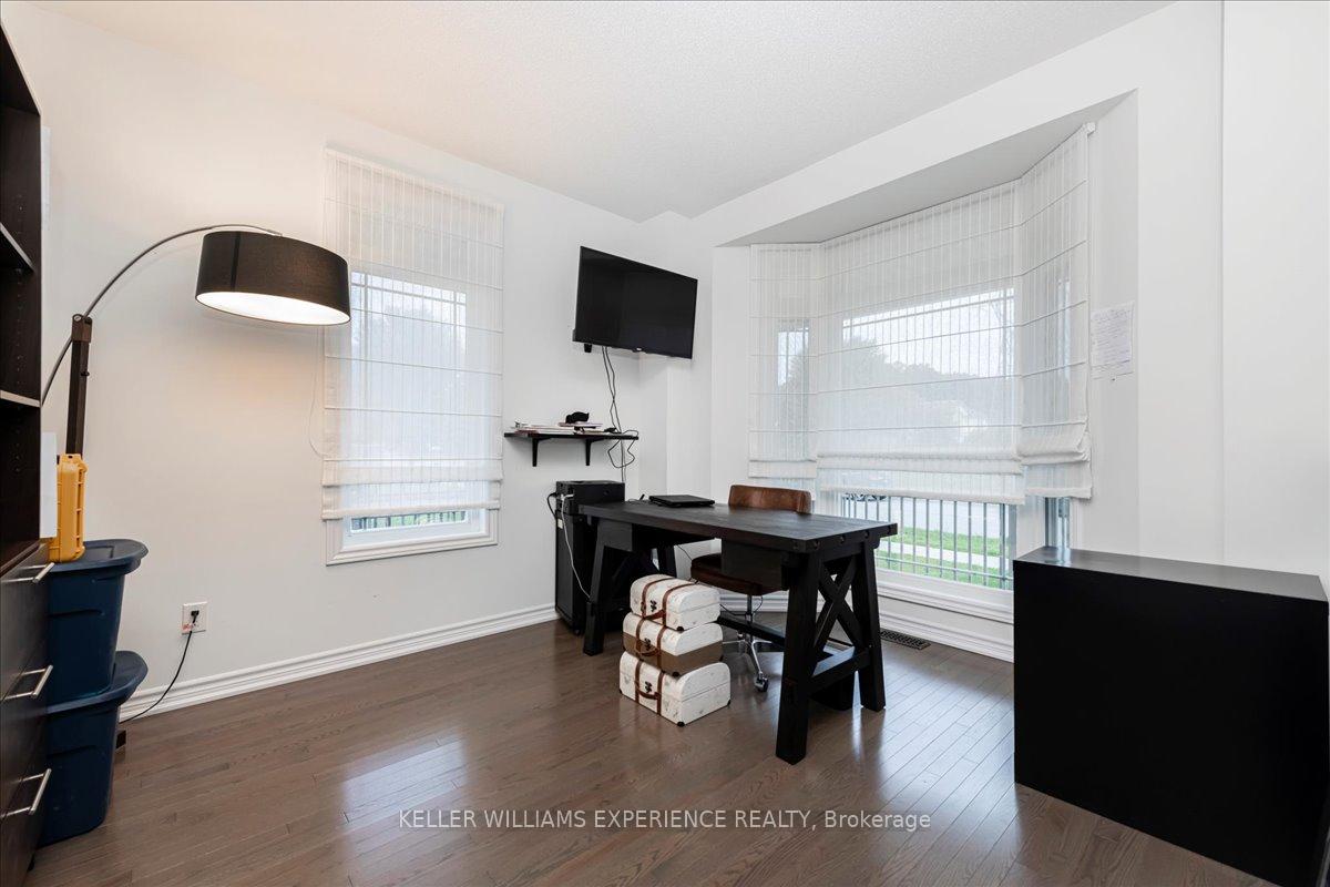Photo 11 of 74 Megan Crescent, Barrie, Holly — HOMEH