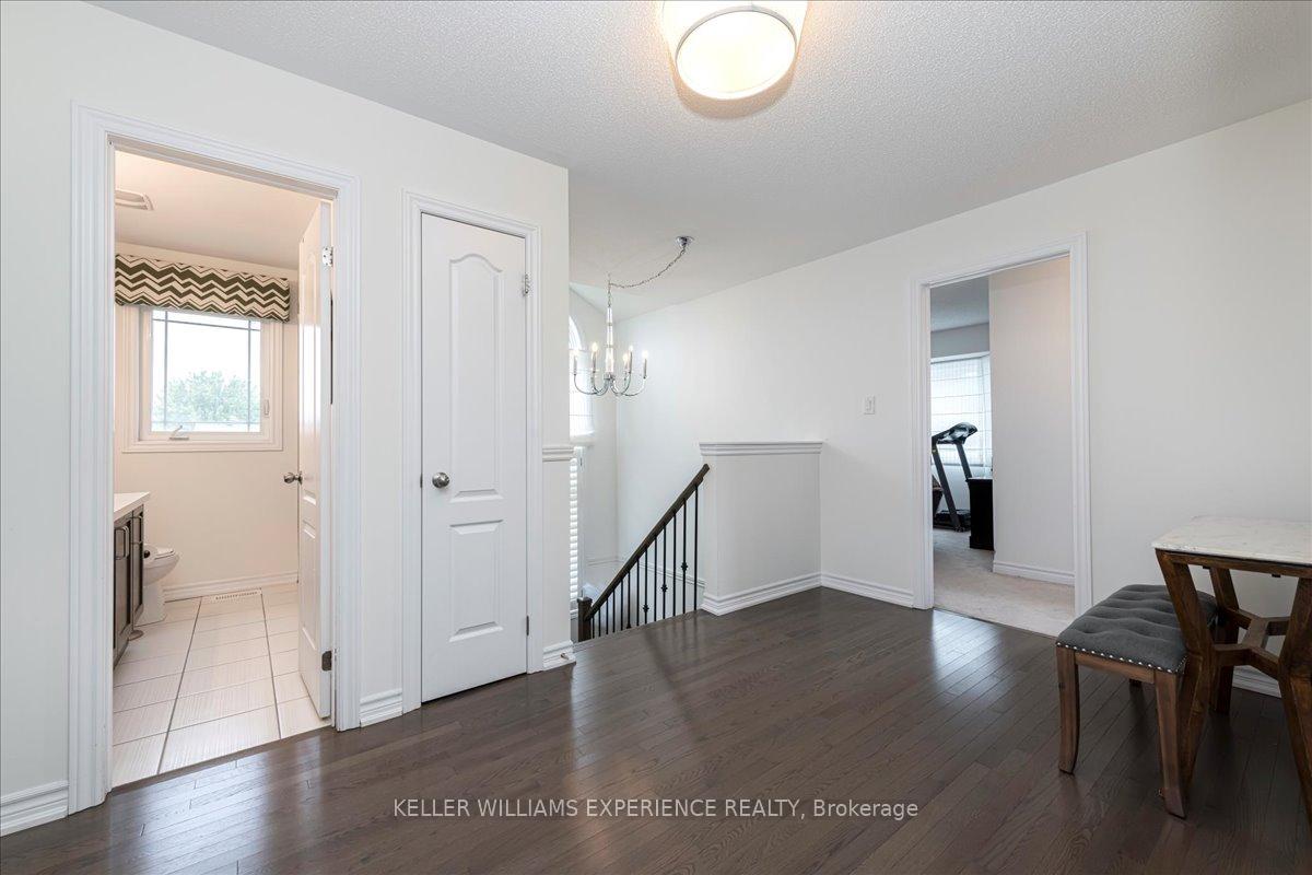 Photo 20 of 74 Megan Crescent, Barrie, Holly — HOMEH
