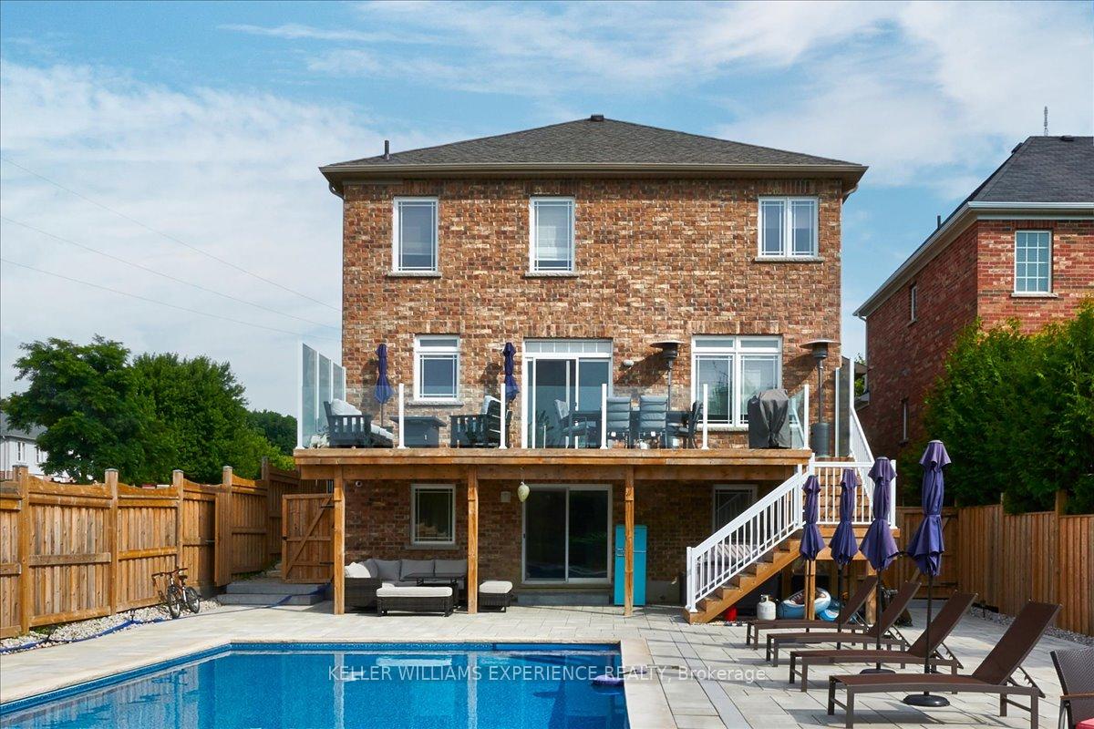 Photo 37 of 74 Megan Crescent, Barrie, Holly — HOMEH