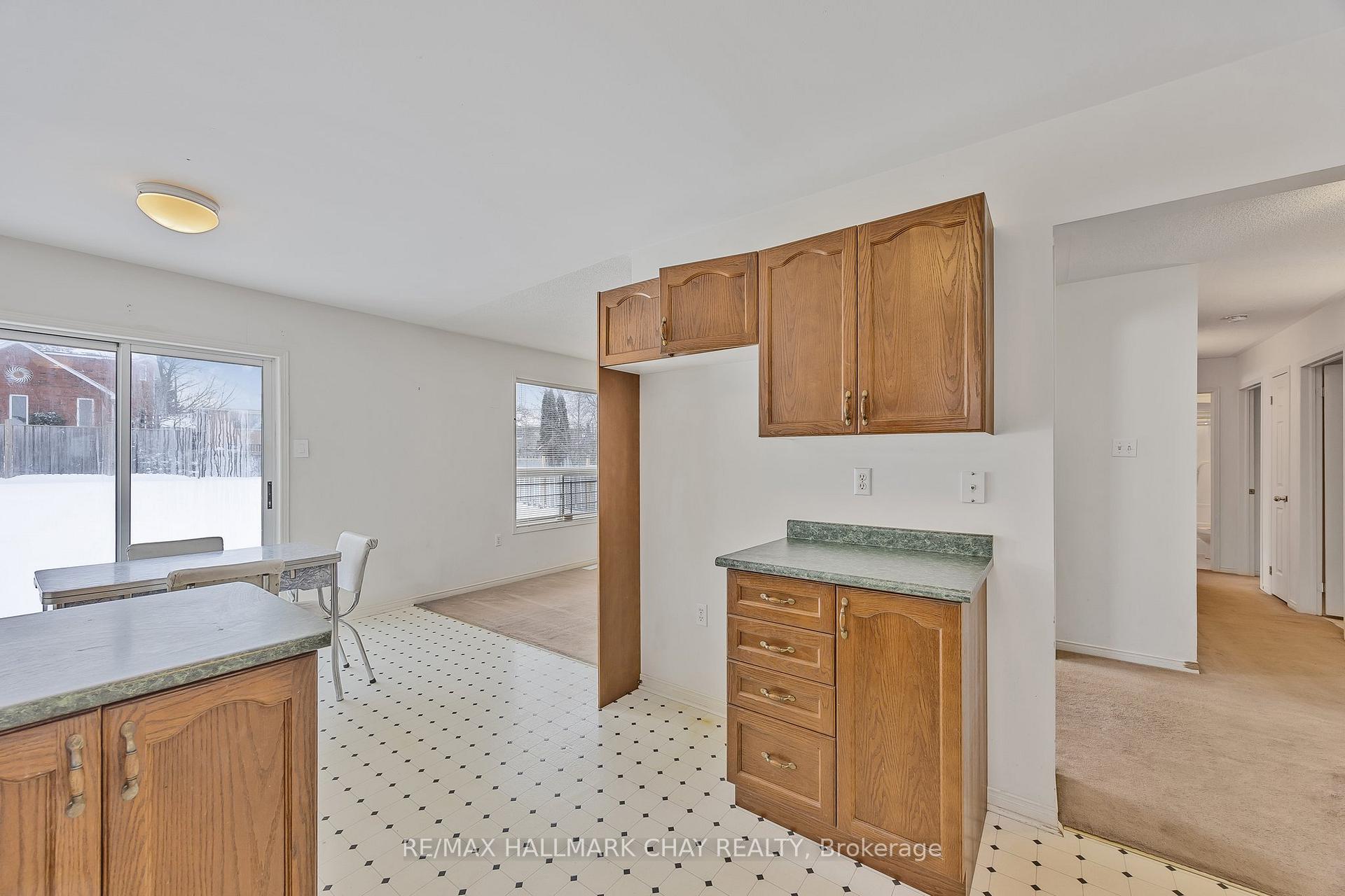 Photo 13 of 293 Cox Mill Road, Barrie, Bayshore — HOMEH