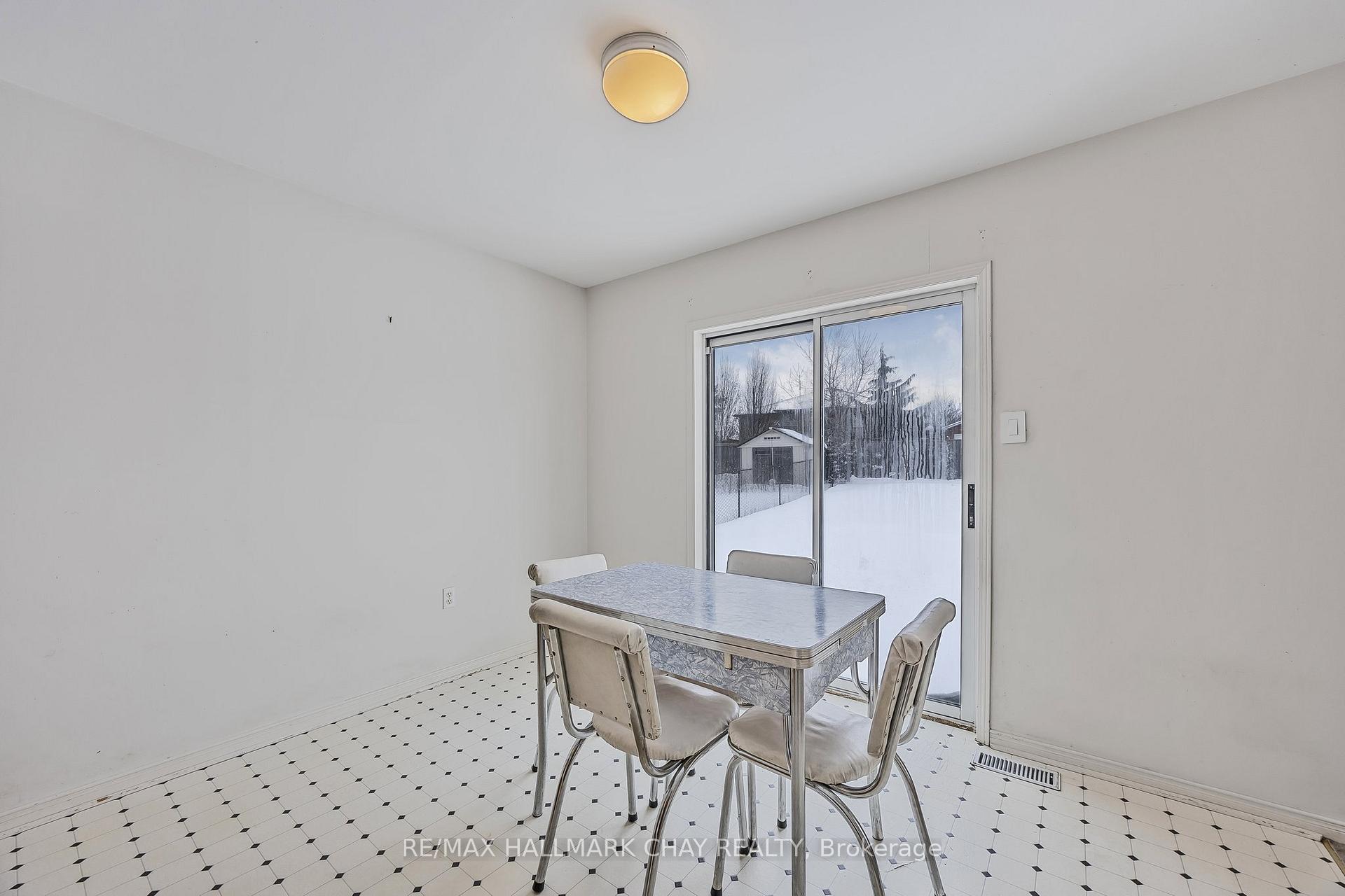 Photo 14 of 293 Cox Mill Road, Barrie, Bayshore — HOMEH