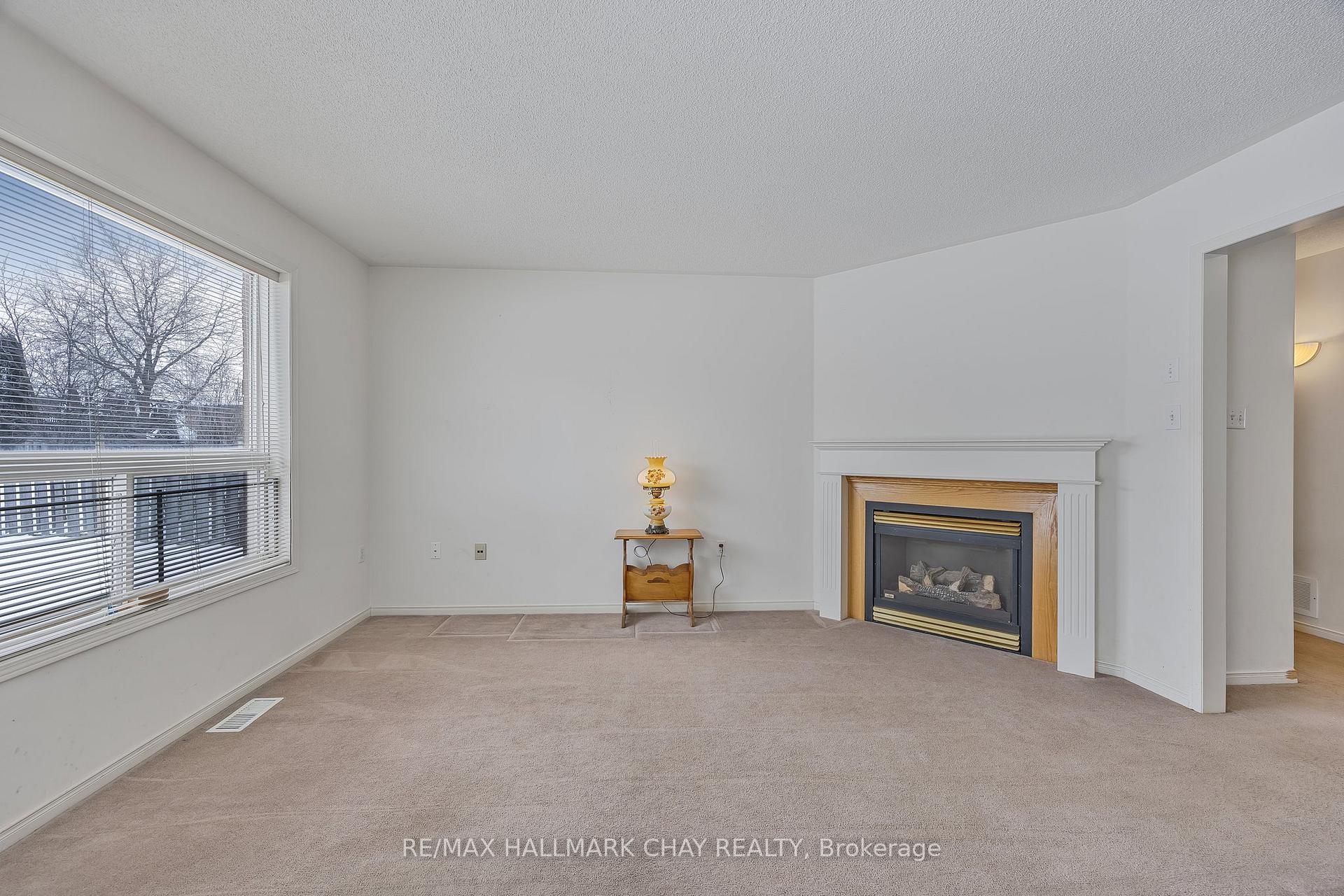 Photo 18 of 293 Cox Mill Road, Barrie, Bayshore — HOMEH