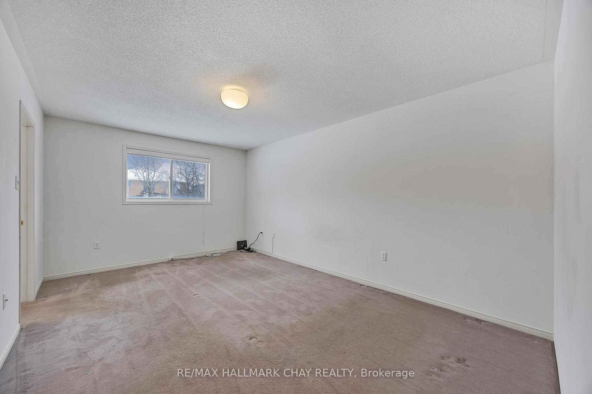 Photo 20 of 293 Cox Mill Road, Barrie, Bayshore — HOMEH