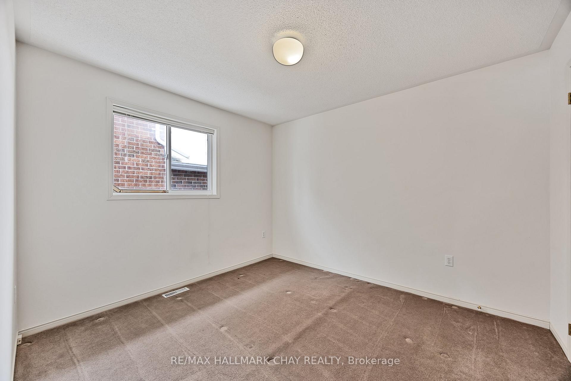 Photo 23 of 293 Cox Mill Road, Barrie, Bayshore — HOMEH