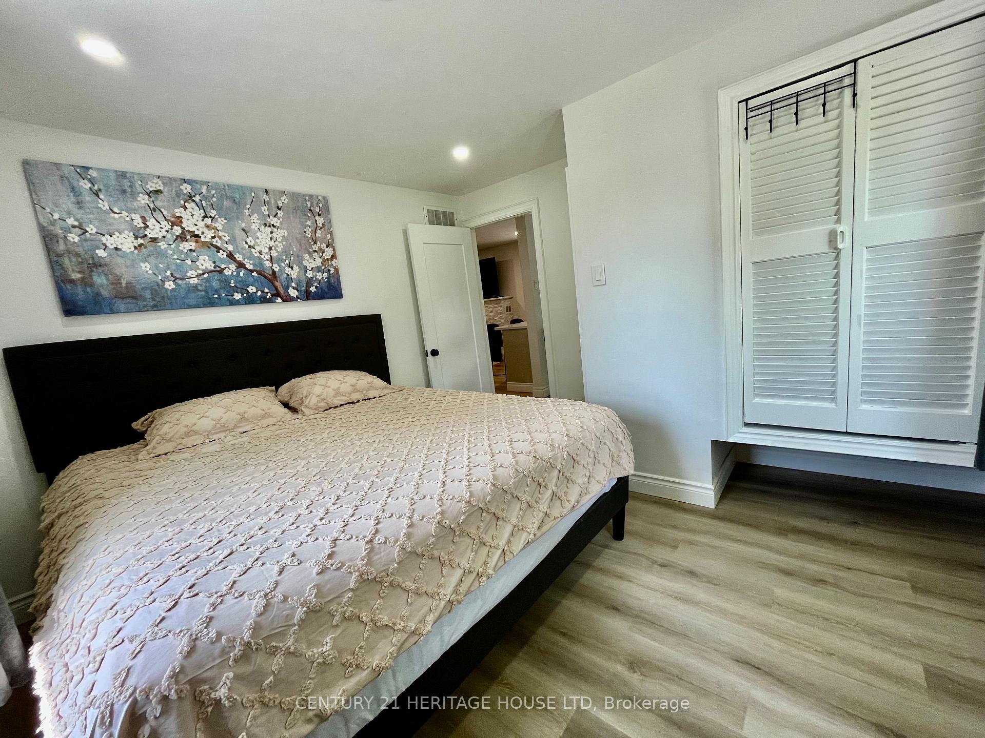 Photo 15 of 3490 Waneeta Drive, Malahide, Rural Malahide — HOMEH