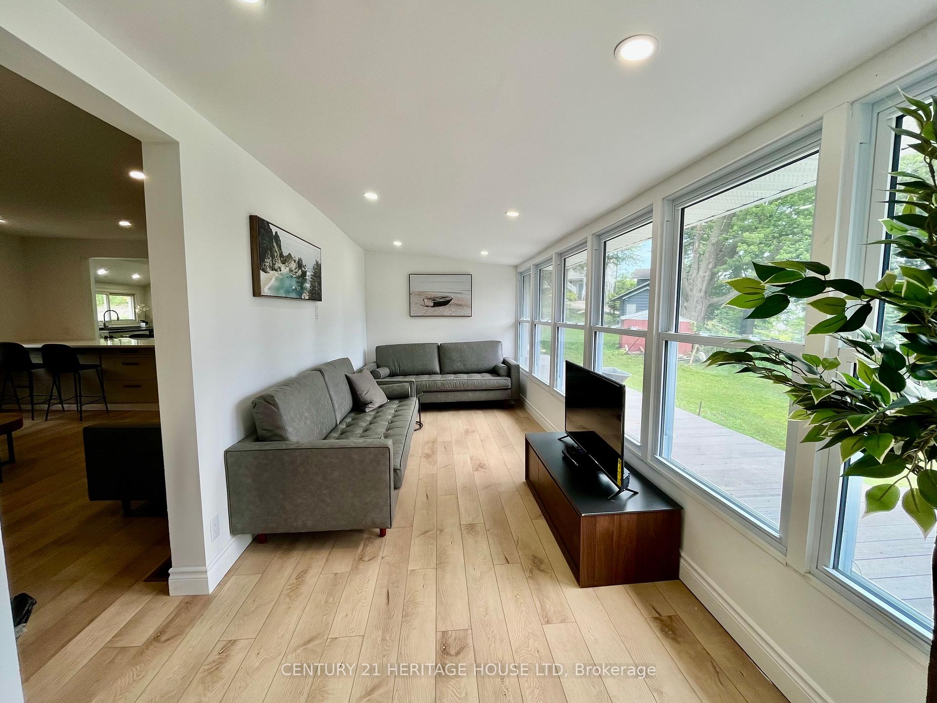 Photo 19 of 3490 Waneeta Drive, Malahide, Rural Malahide — HOMEH