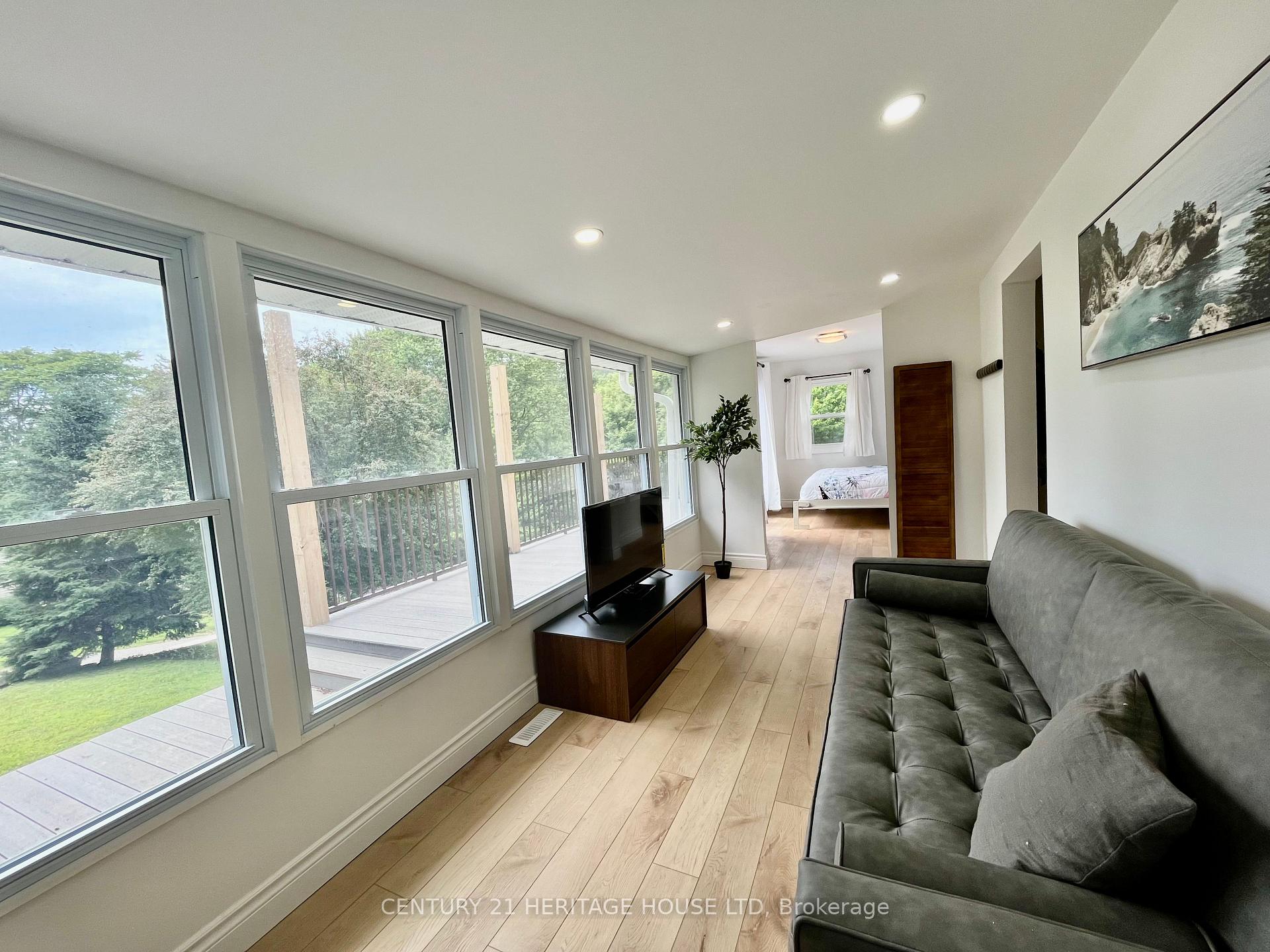 Photo 21 of 3490 Waneeta Drive, Malahide, Rural Malahide — HOMEH
