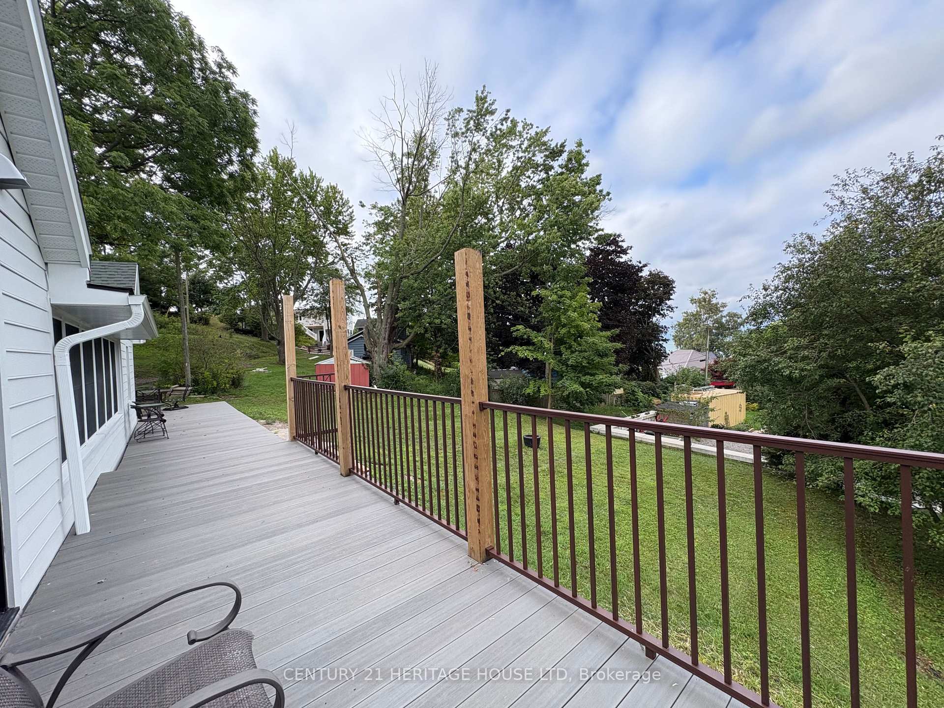 Photo 26 of 3490 Waneeta Drive, Malahide, Rural Malahide — HOMEH