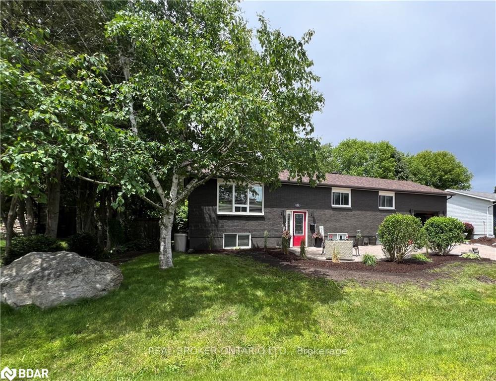 Photo 1 of 22 Patterson Place, Barrie, Ardagh — HOMEH