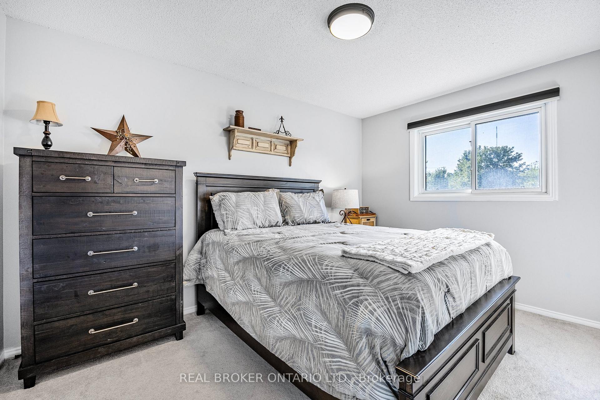 Photo 18 of 22 Patterson Place, Barrie, Ardagh — HOMEH
