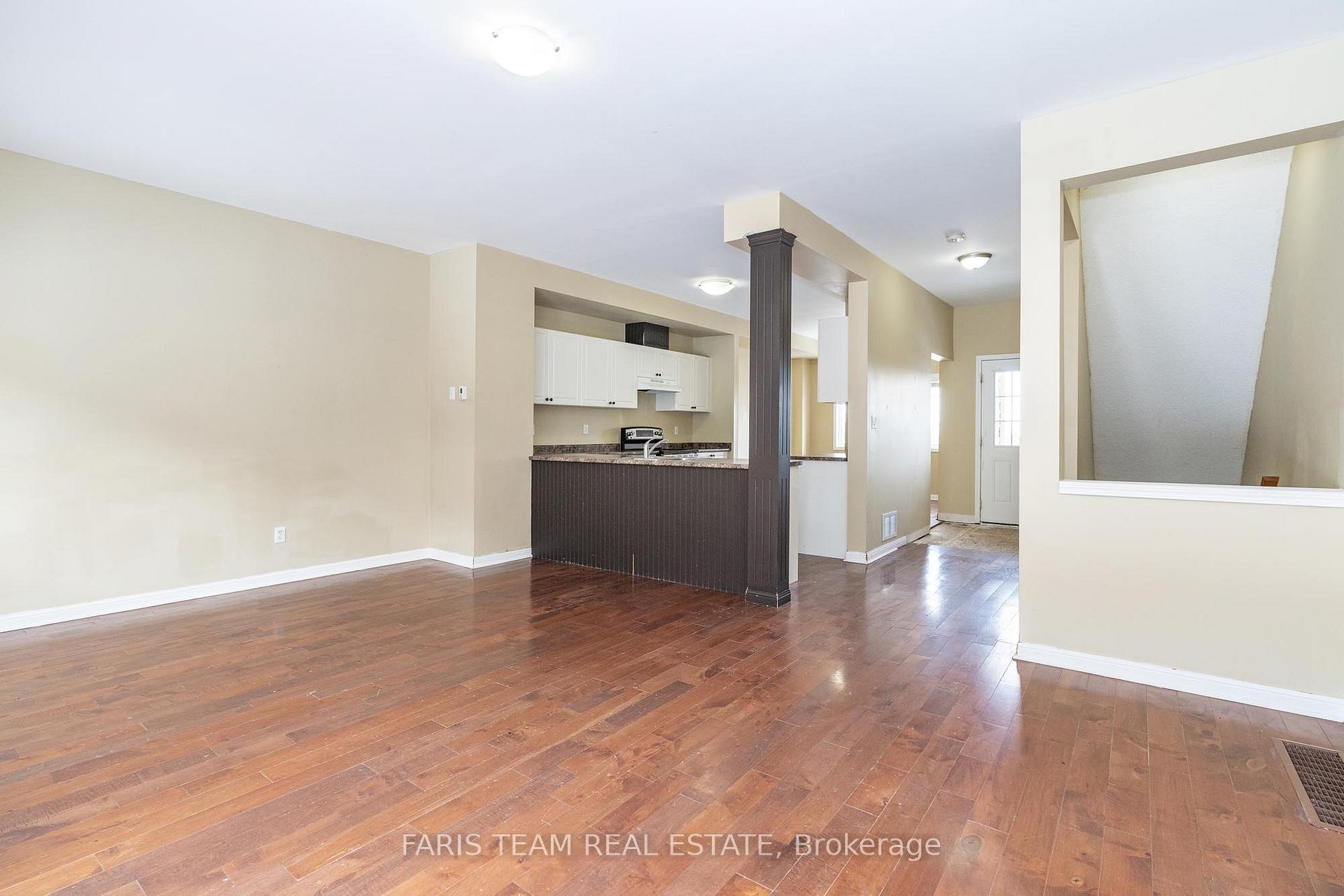 Photo 10 of Unit 8, 175 Stanley Street, Barrie, East Bayfield — HOMEH