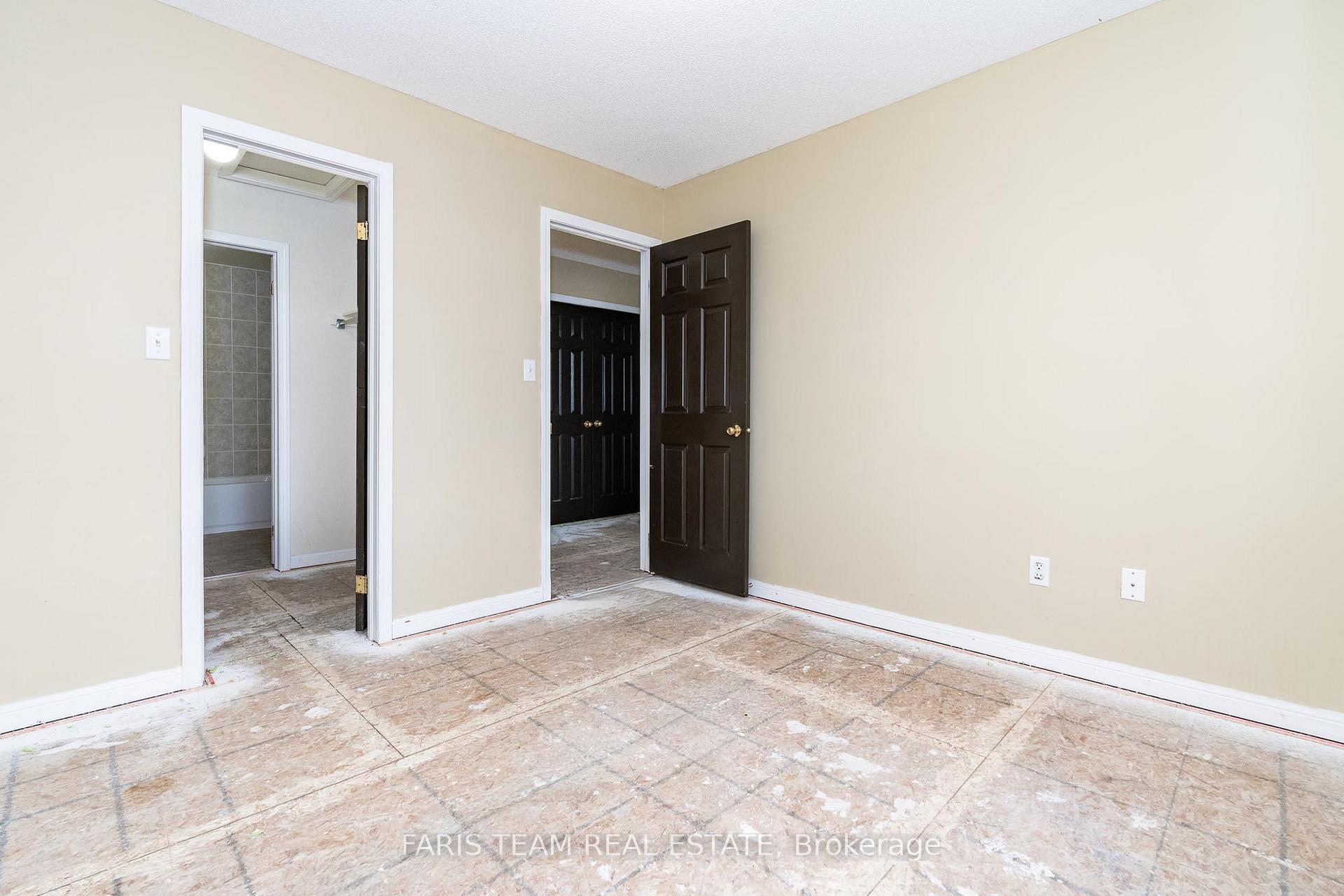 Photo 12 of Unit 8, 175 Stanley Street, Barrie, East Bayfield — HOMEH