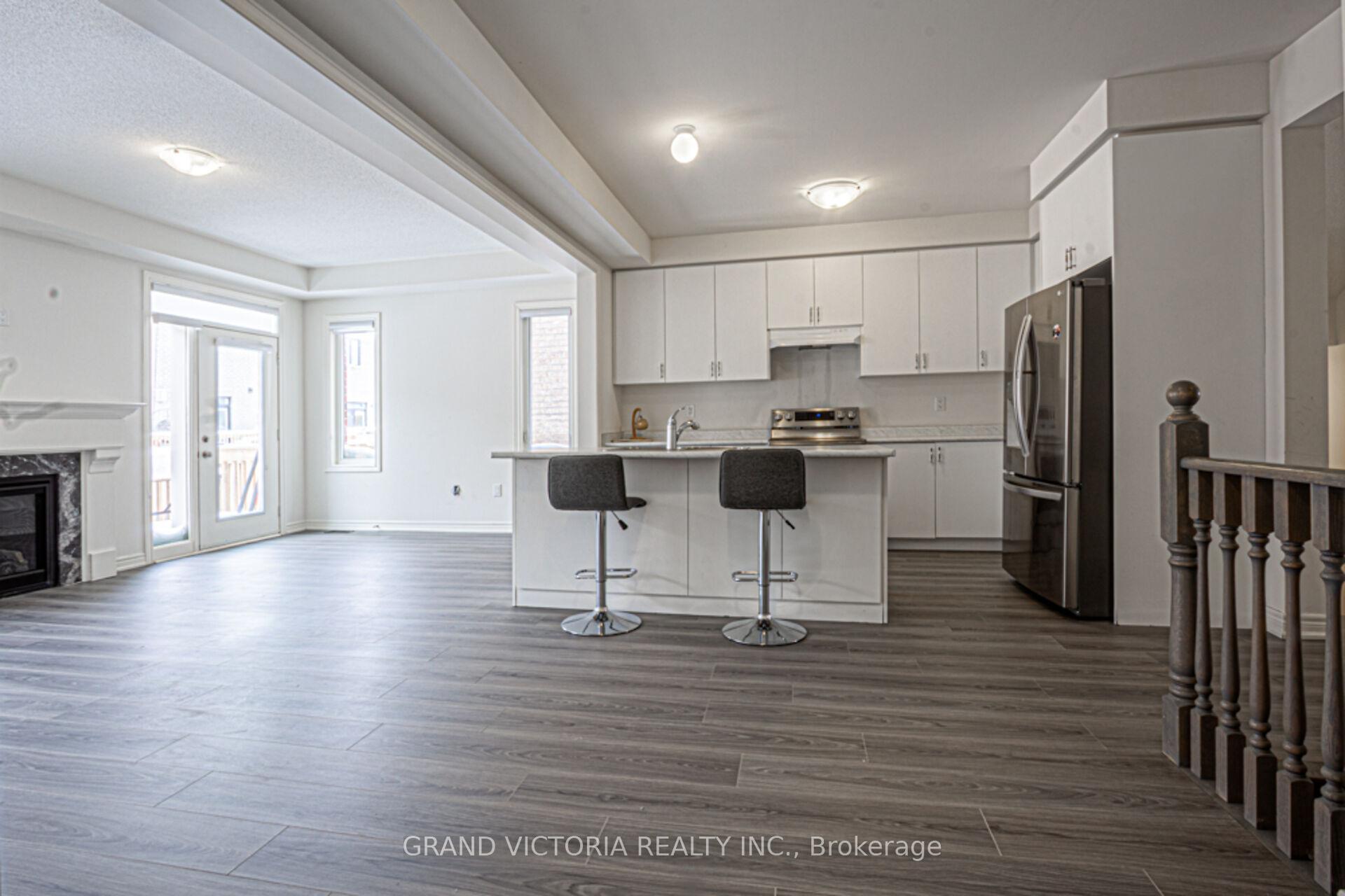 Photo 11 of 35 Mountain Heights Place, Hamilton, Waterdown — HOMEH