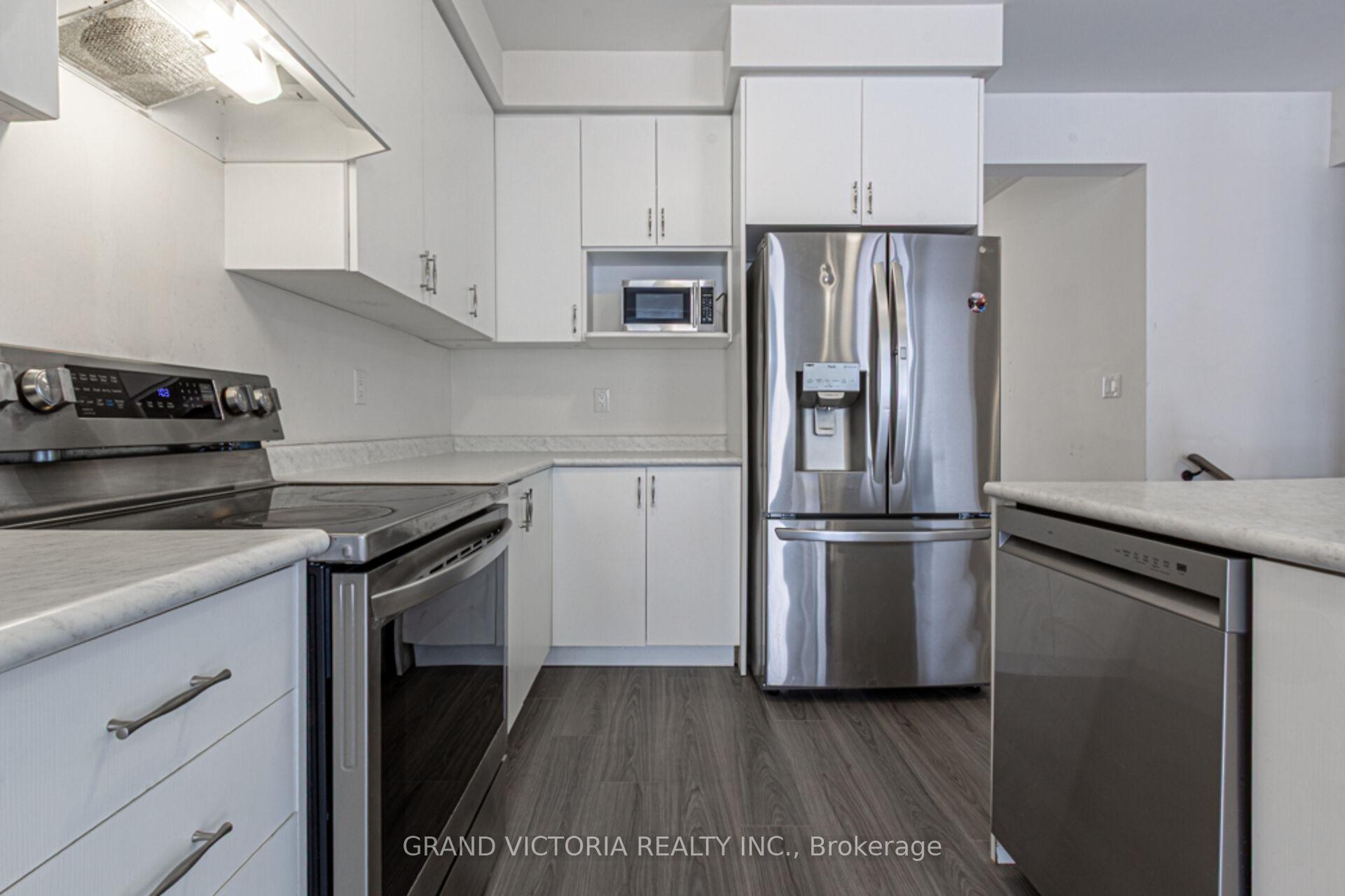 Photo 14 of 35 Mountain Heights Place, Hamilton, Waterdown — HOMEH