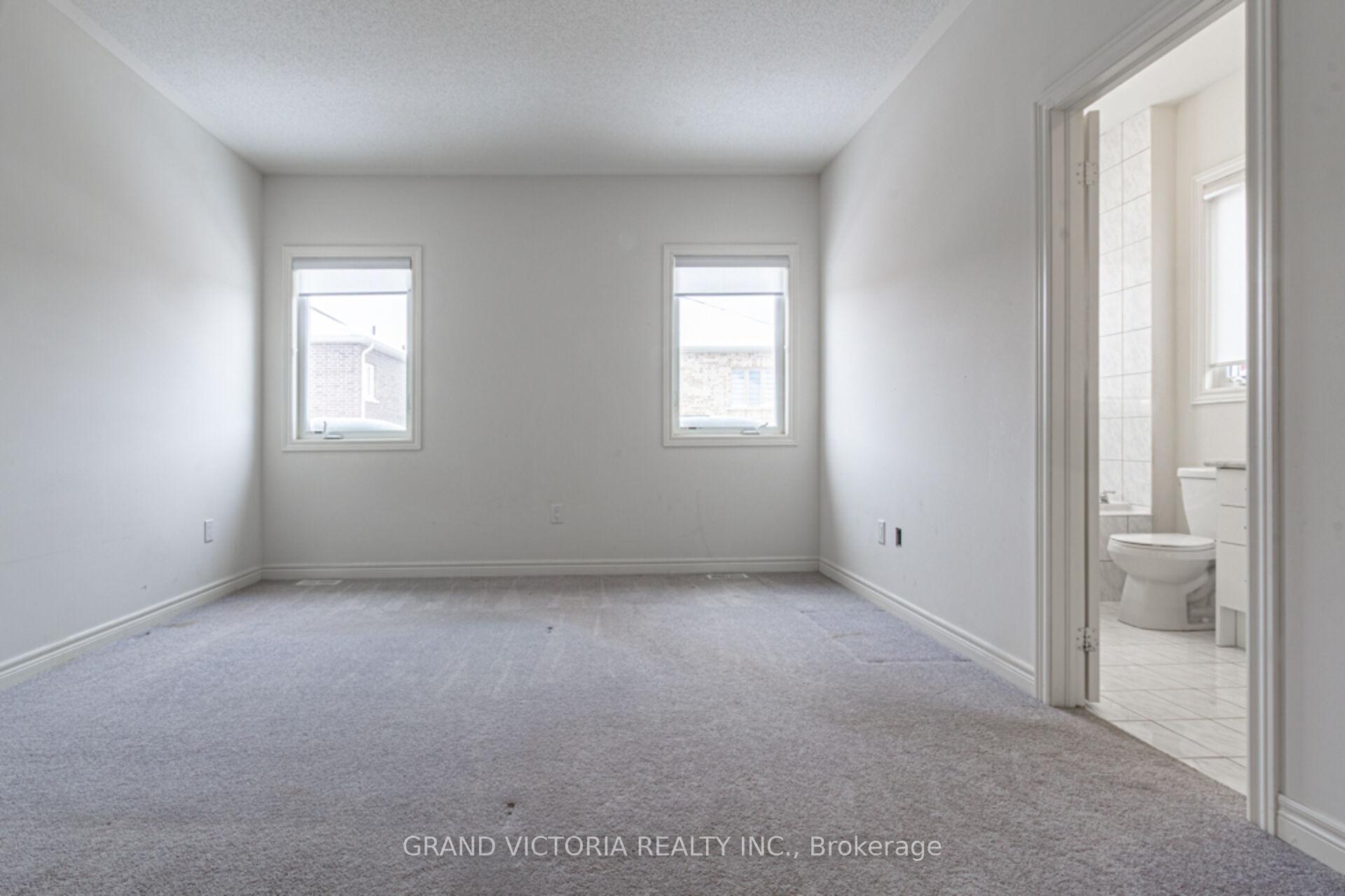 Photo 27 of 35 Mountain Heights Place, Hamilton, Waterdown — HOMEH