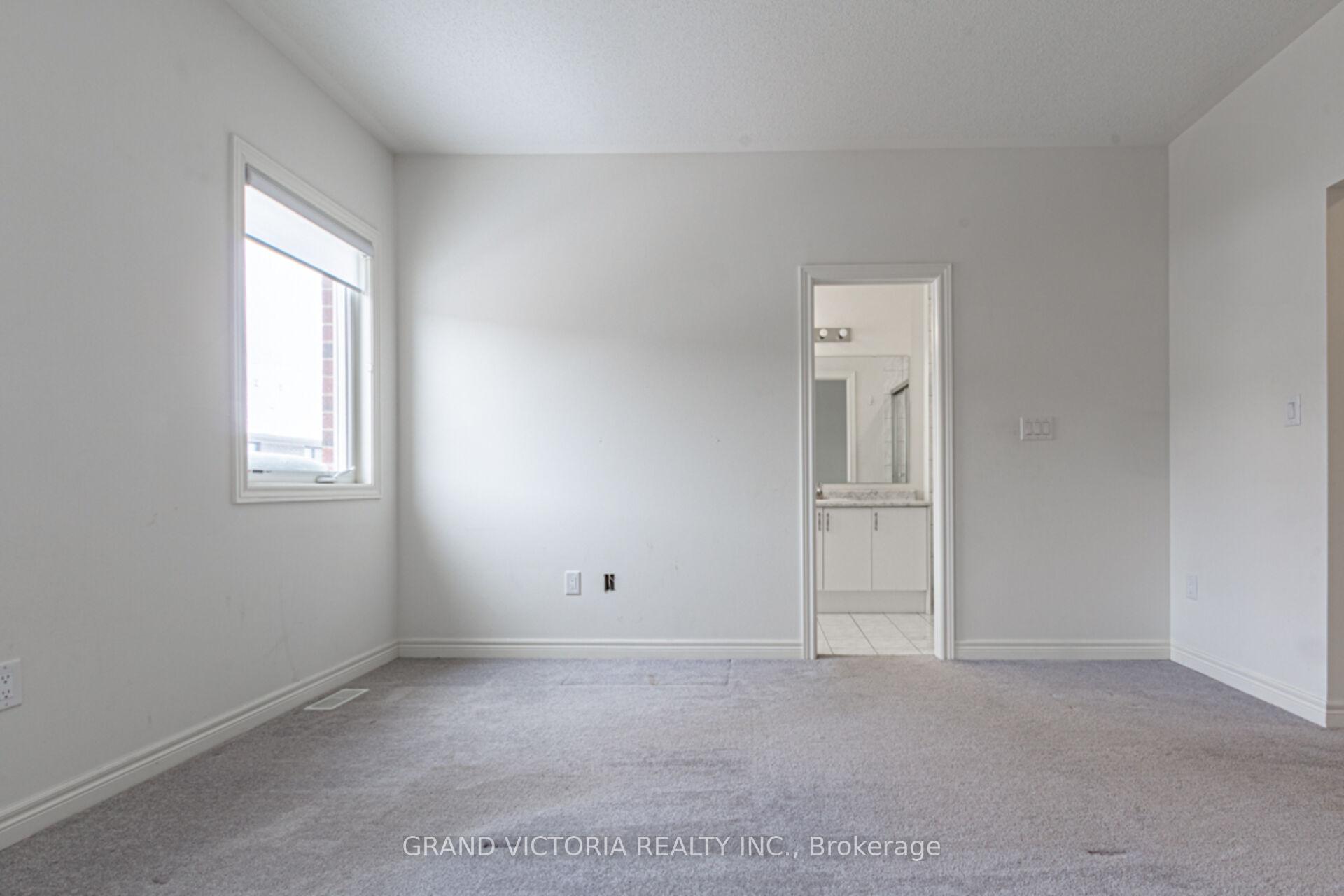 Photo 28 of 35 Mountain Heights Place, Hamilton, Waterdown — HOMEH