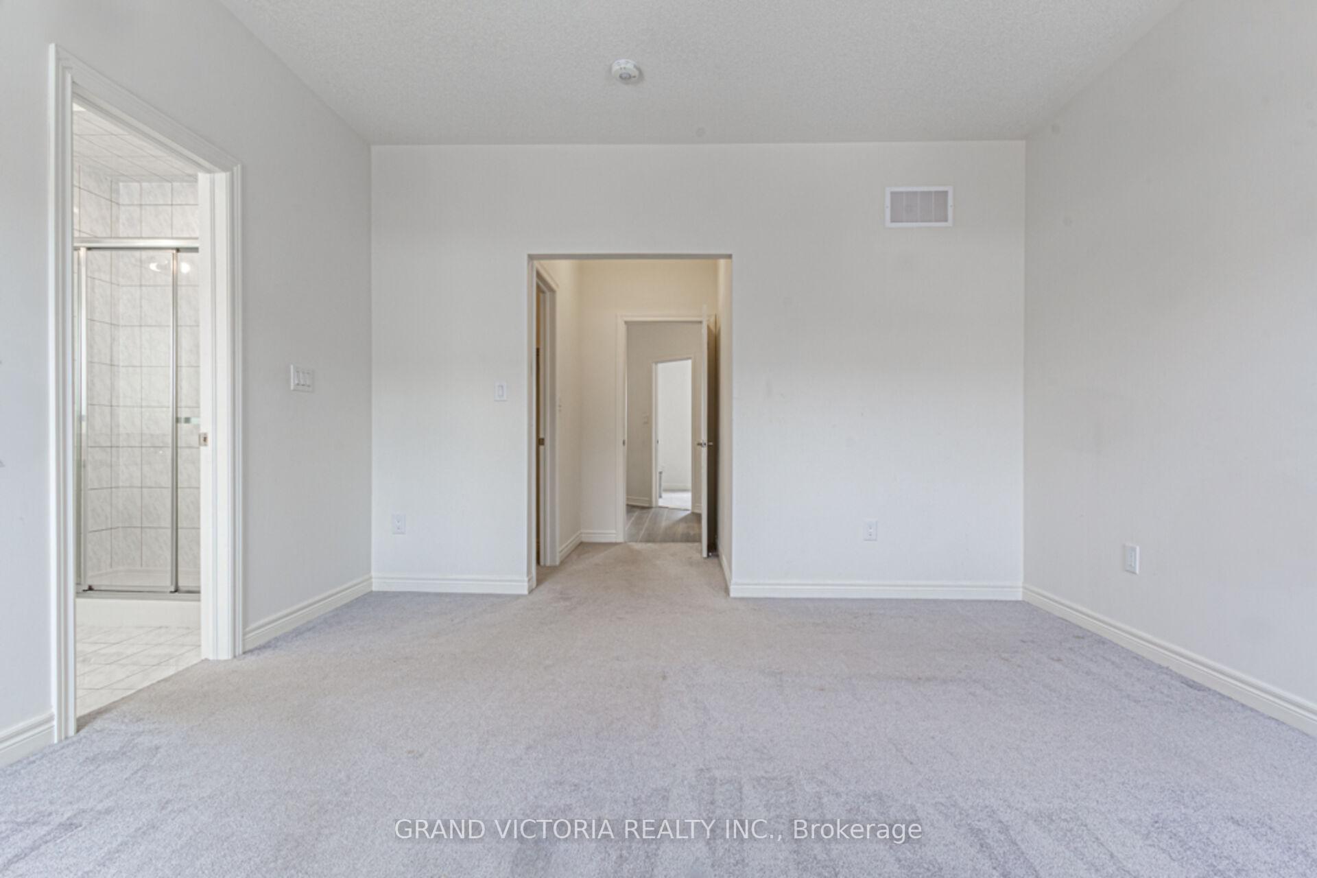 Photo 29 of 35 Mountain Heights Place, Hamilton, Waterdown — HOMEH