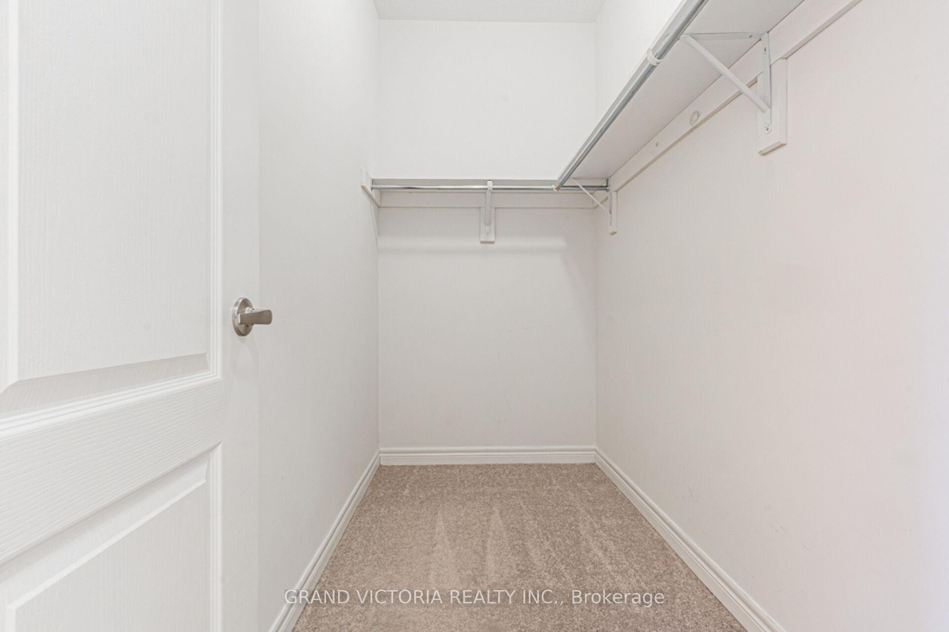 Photo 33 of 35 Mountain Heights Place, Hamilton, Waterdown — HOMEH