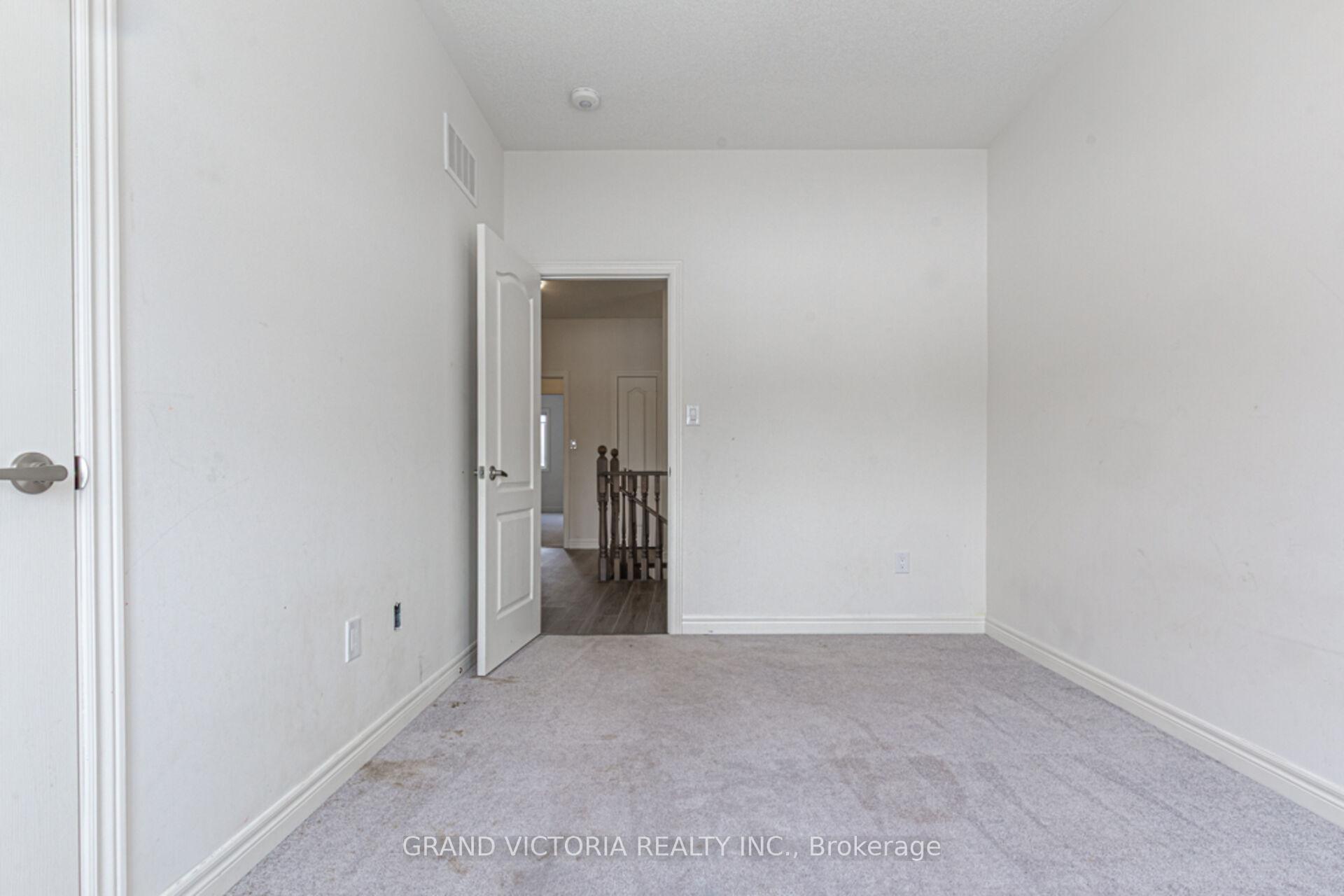 Photo 35 of 35 Mountain Heights Place, Hamilton, Waterdown — HOMEH