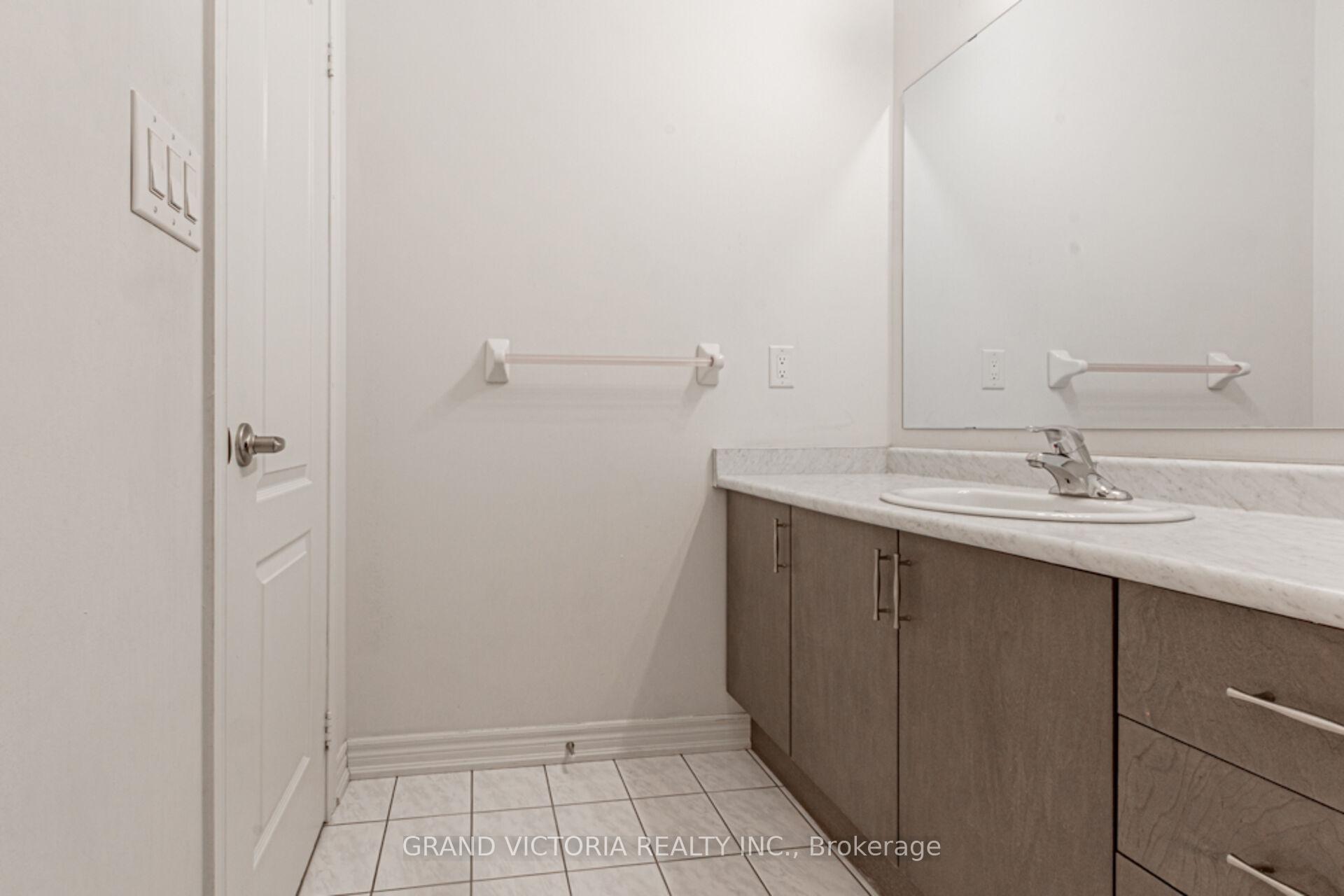 Photo 37 of 35 Mountain Heights Place, Hamilton, Waterdown — HOMEH