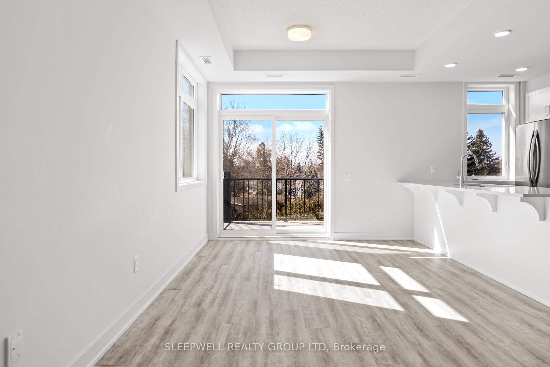 Photo 10 of Unit 204, 3 Bedale Drive, Ottawa, Crystal Beach — HOMEH