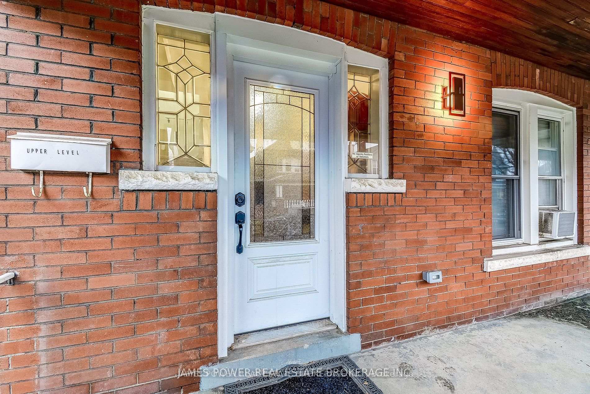 Photo 2 of 52 Spadina Avenue, Hamilton, Stripley — HOMEH