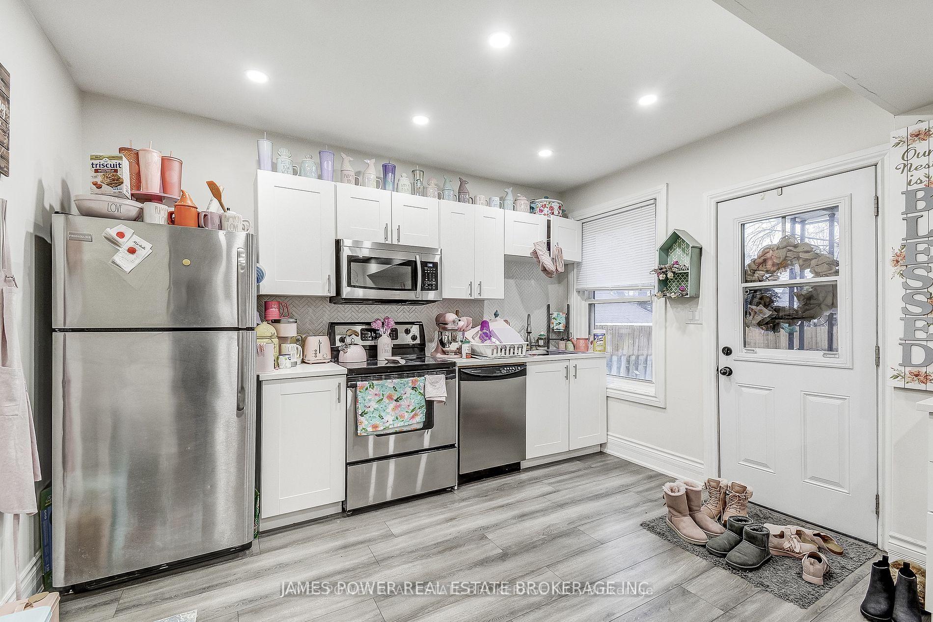 Photo 6 of 52 Spadina Avenue, Hamilton, Stripley — HOMEH